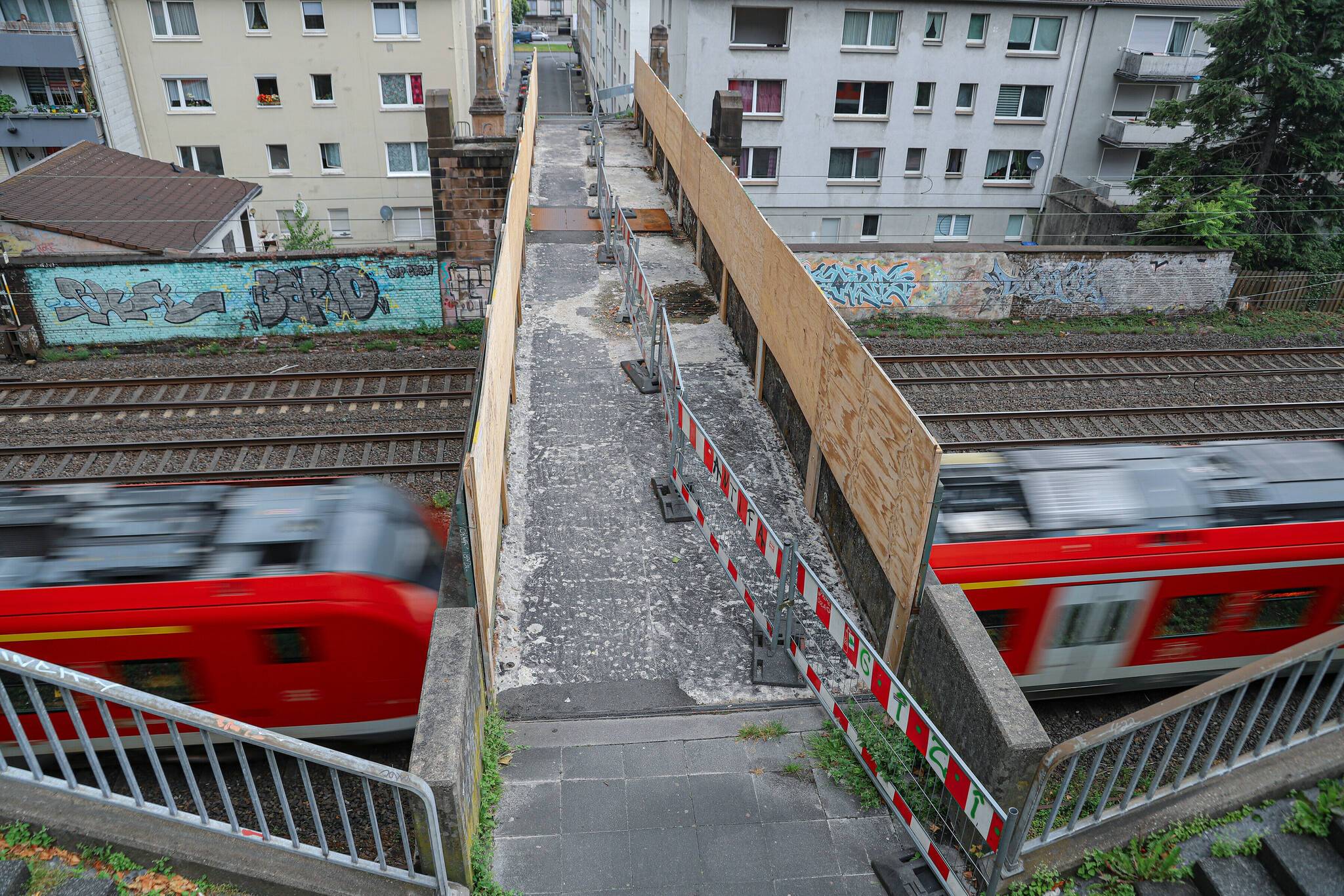  Die Brücke Erichstraße. 