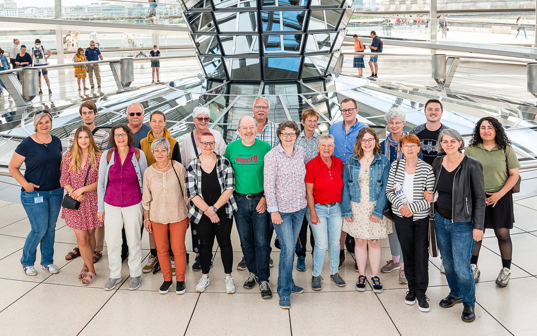  Das obligatorische Gruppenfoto in der Kuppel des Reichstagsgebäudes. 