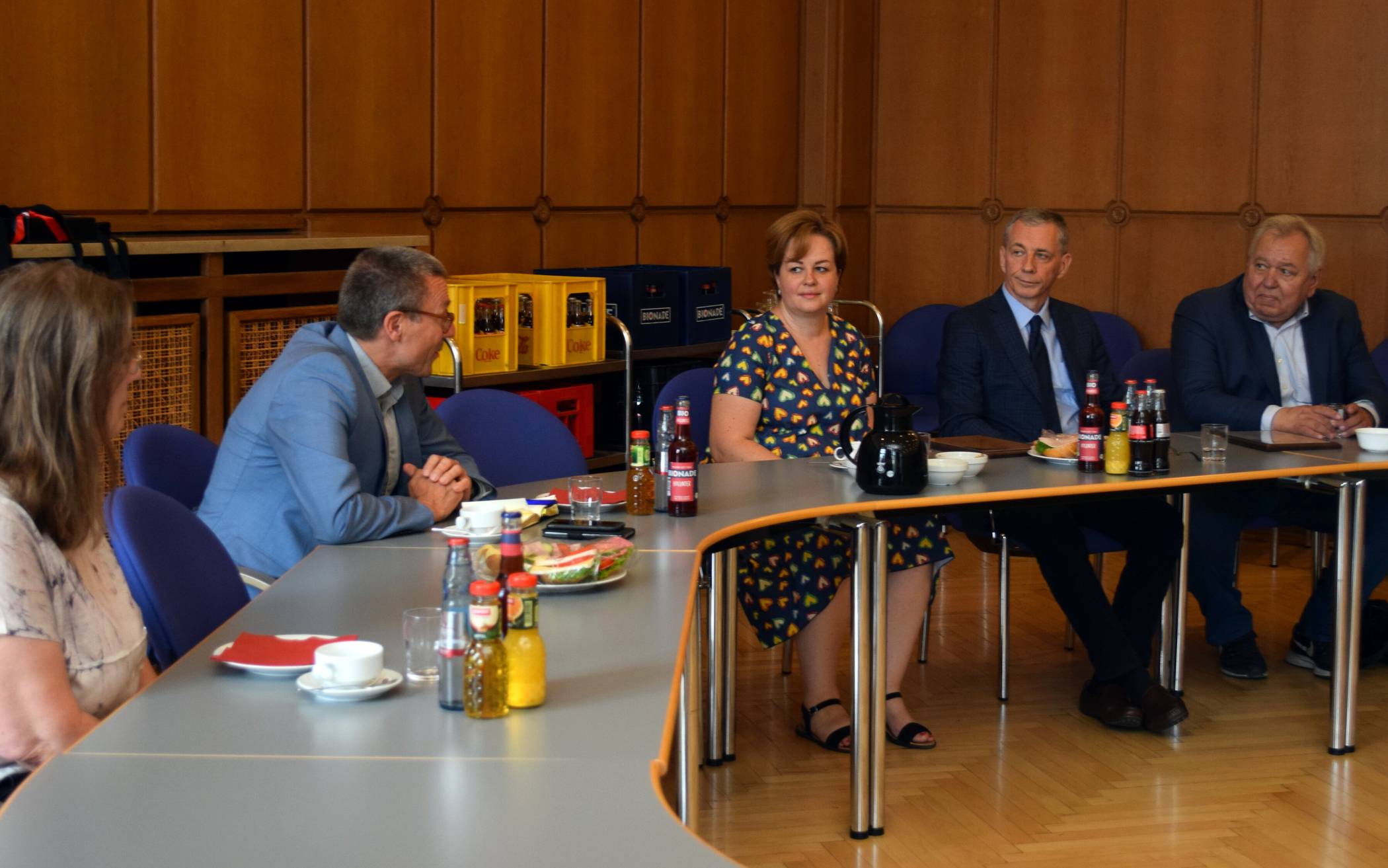  Die Delegation aus Kiew im Gespräch mit Oberbürgermeister Uwe Schneidewind. 