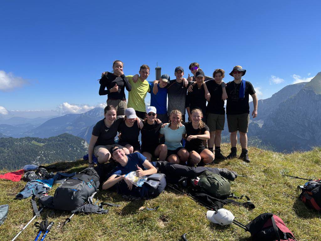 Schulstart auf 2.400 Meter Höhe in den Alpen