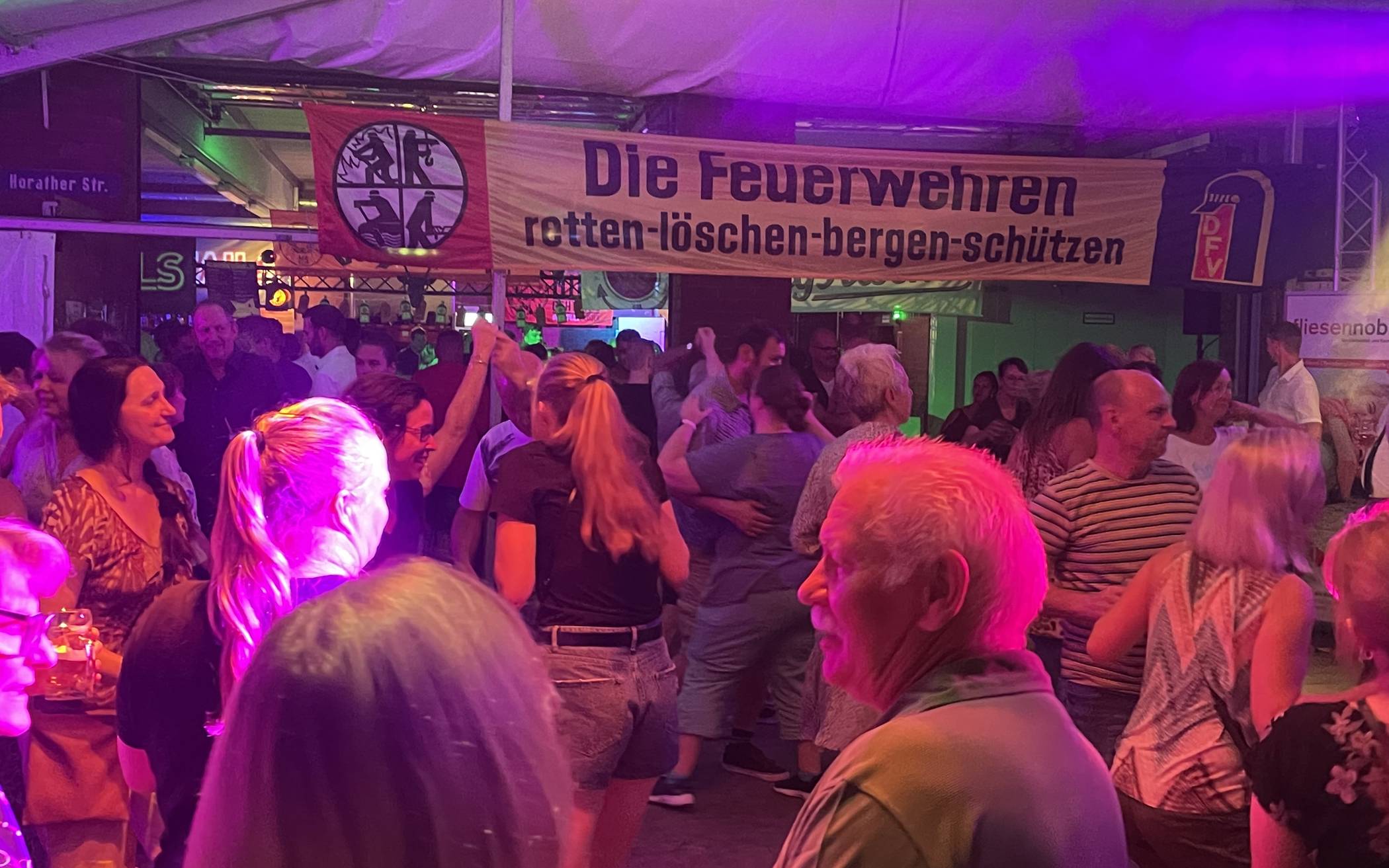 Impressionen vom Dönberger Feuerwehrfest​ 2022 in Wuppertal