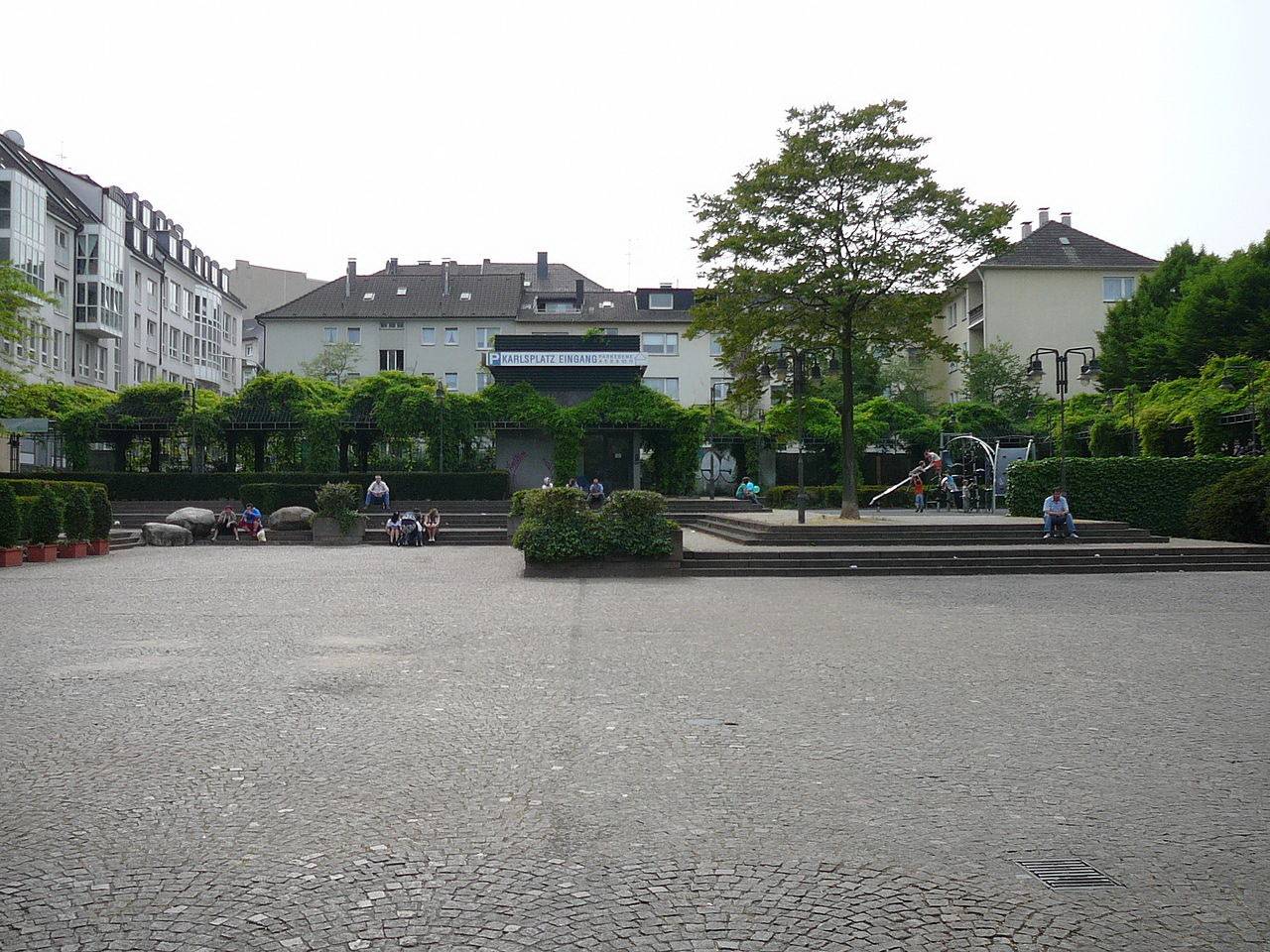 Der triste Karlsplatz (Archivbild).
