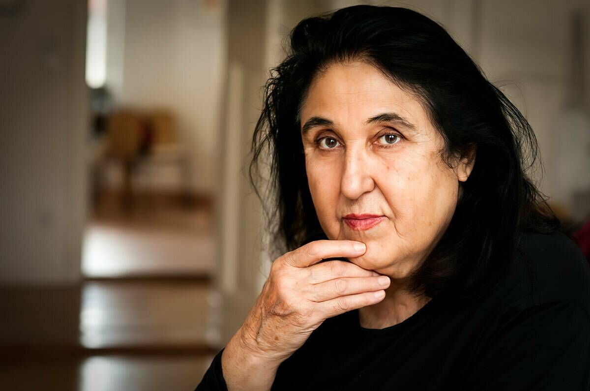 Die Schriftstellerin Emine Sevgi Özdamar kommt