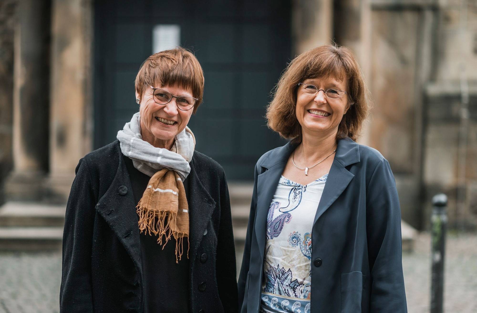  Superintendentin Ilka Federschmidt (li.) und Diakoniedirektorin Dr. Sabine Federmann. 