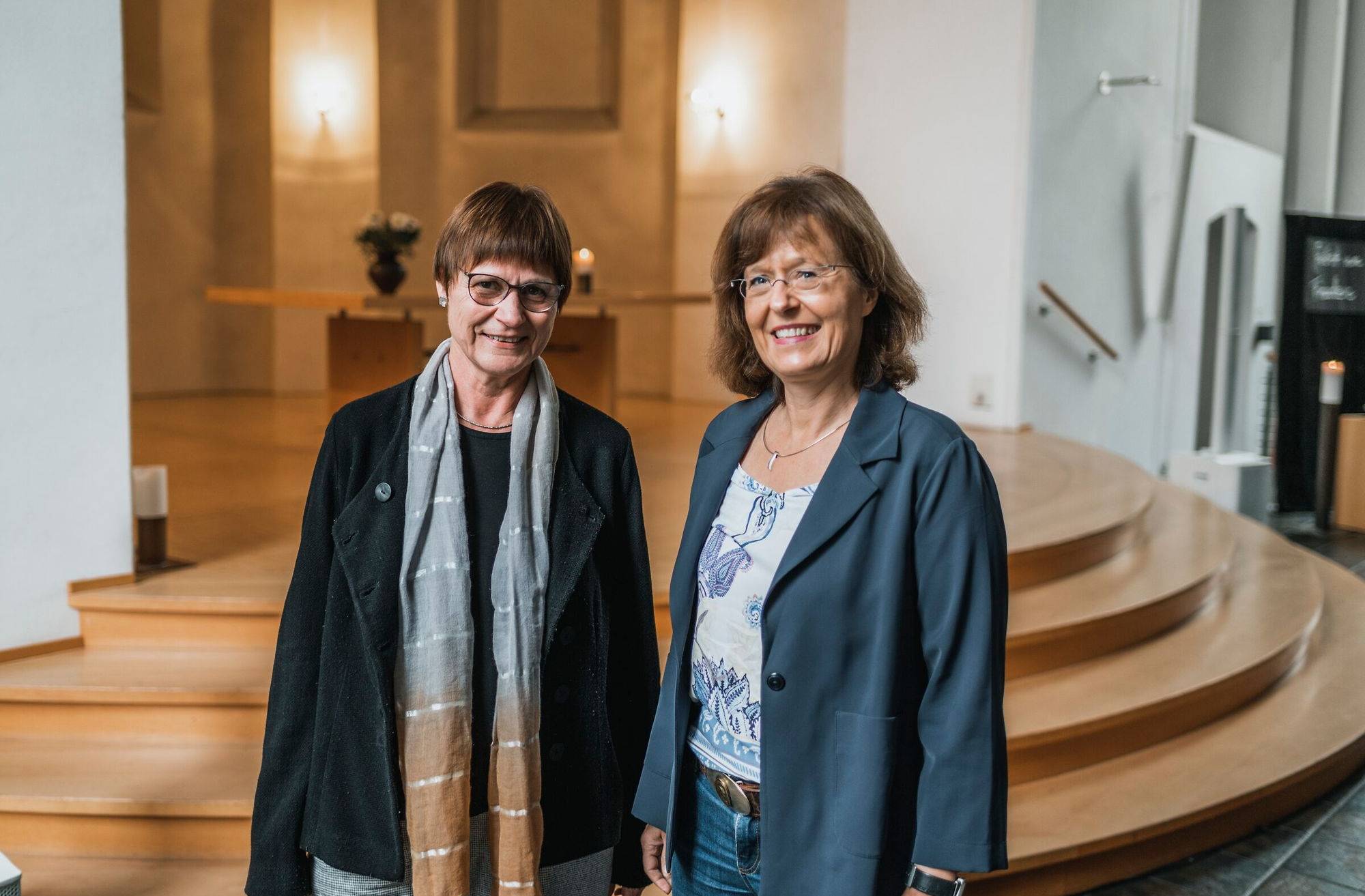  Superintendentin Ilka Federschmidt (li.) und Diakoniedirektorin Dr. Sabine Federmann. 