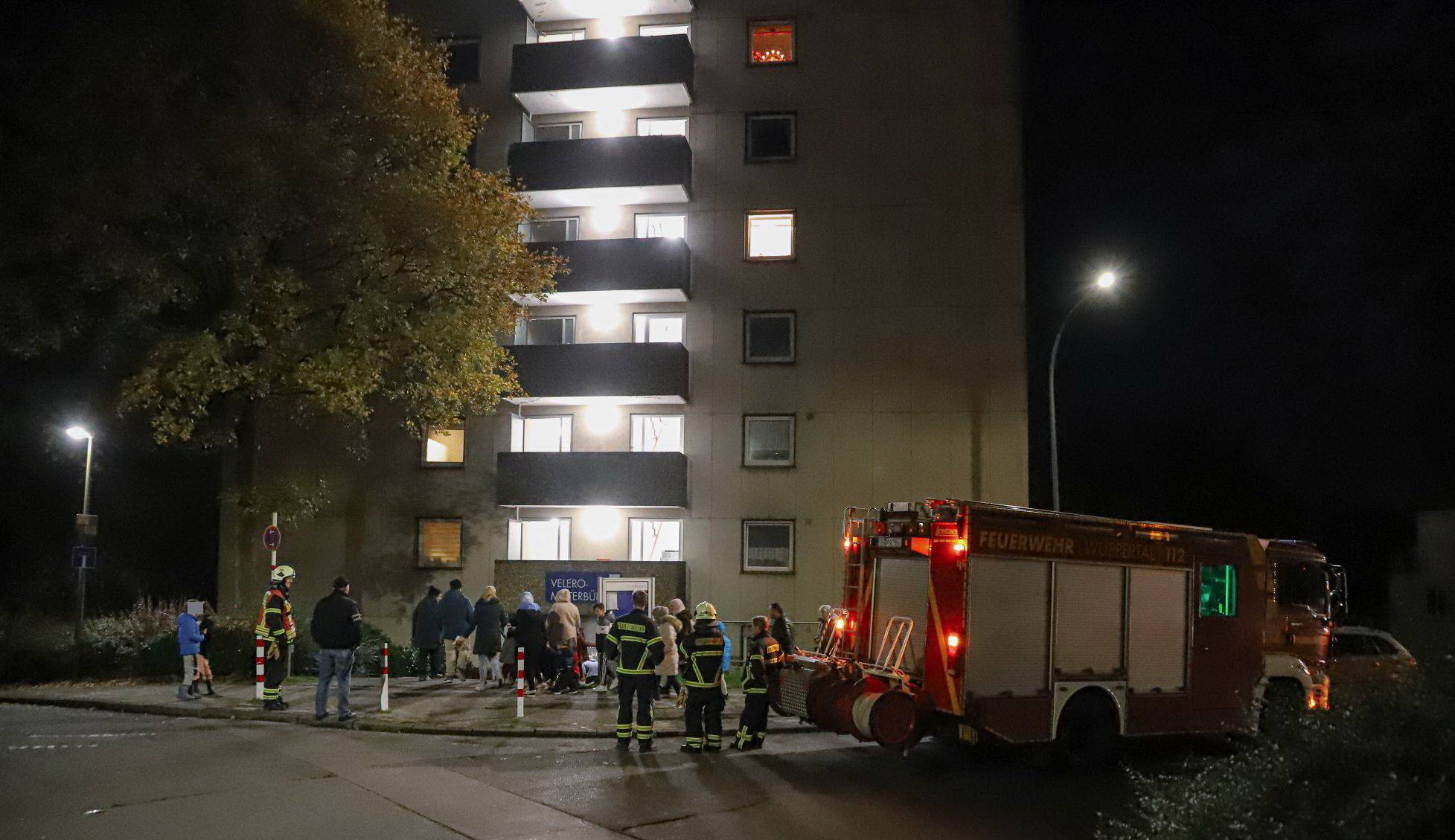 Hochhaus nach Kellerbrand evakuiert