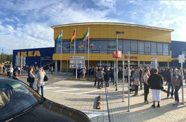 Das Wuppertaler IKEA-Haus bei der Eröffnung