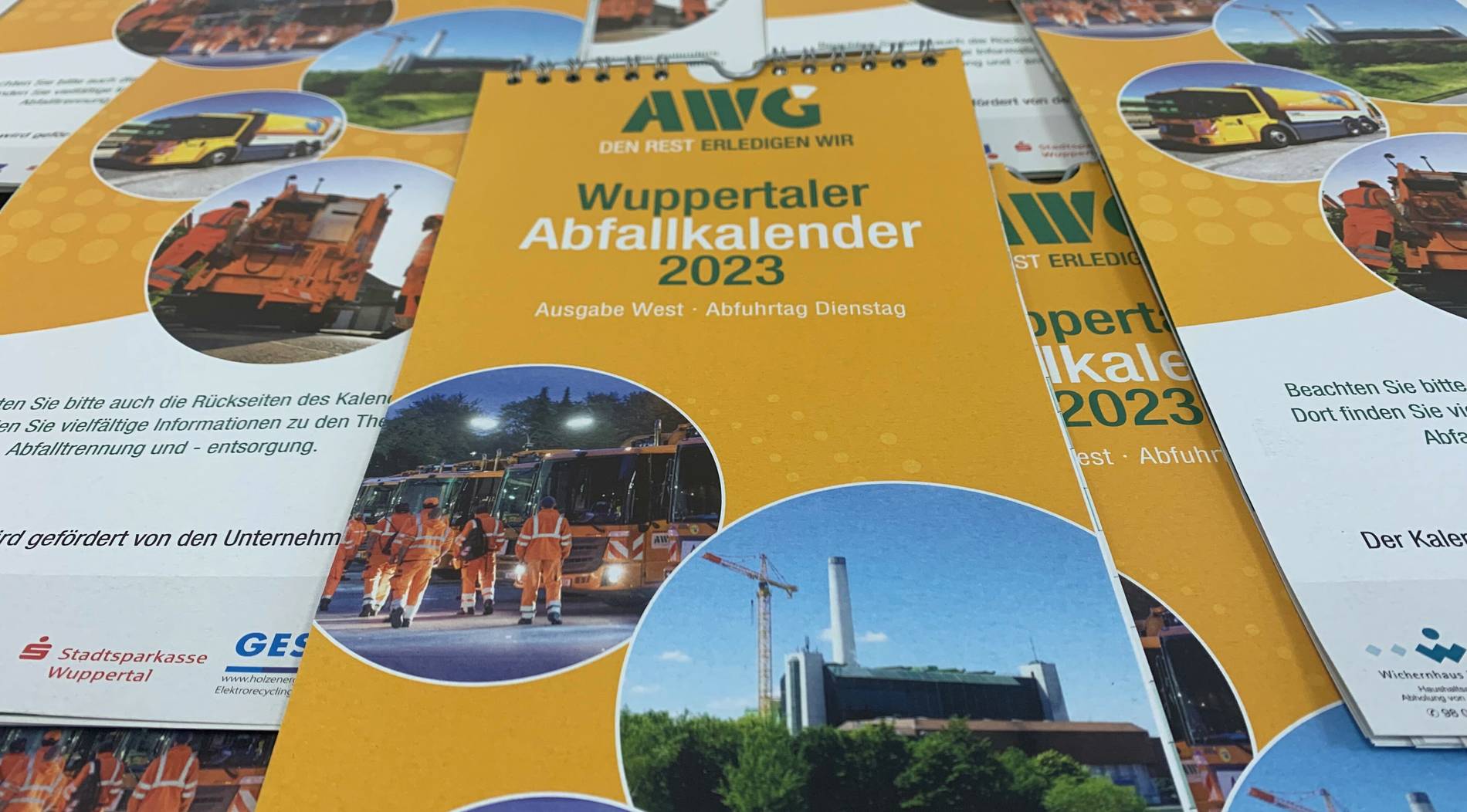 Wuppertal: AWG-Abfallkalender 2023 liegt aus