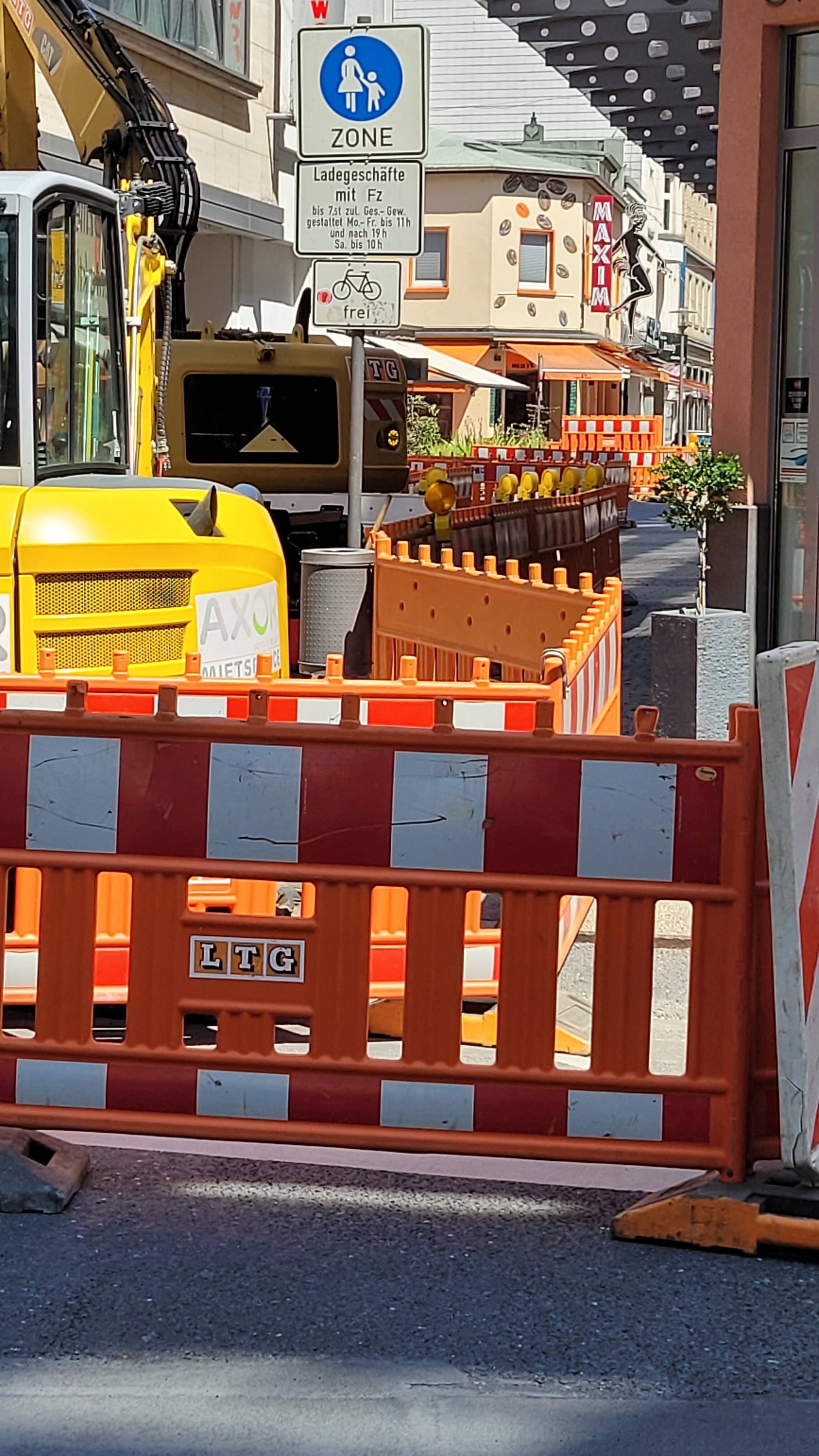 Theoretisch sind Kirchstraße, Poststraße und Co. im Herzen der Elberfelder City eine...