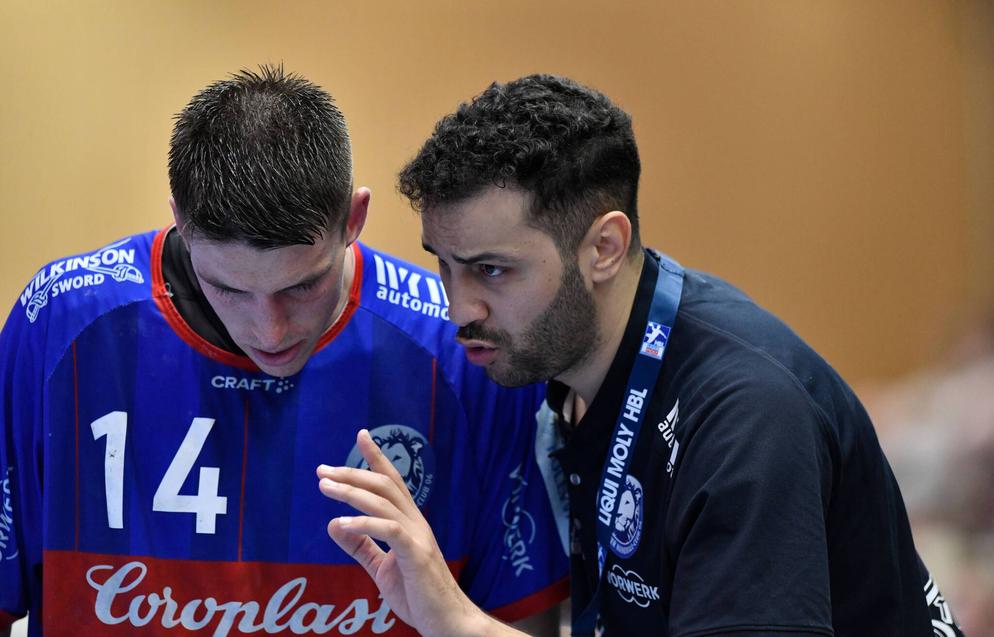 Trainer Jamal Naji (re.) mit Frederik