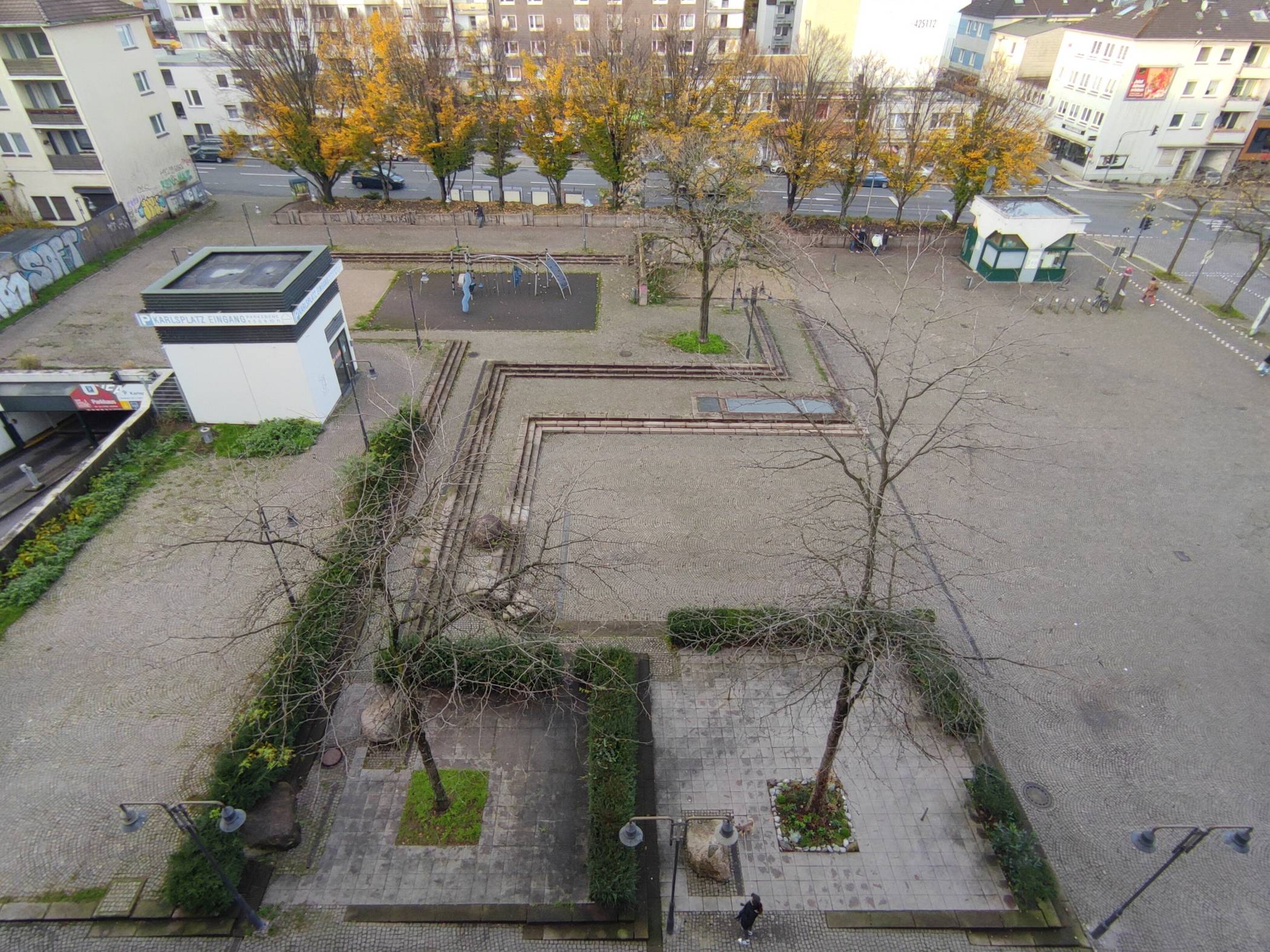 Der Karlsplatz wird von den Bürgerinnen und Bürgern als negativ empfunden.