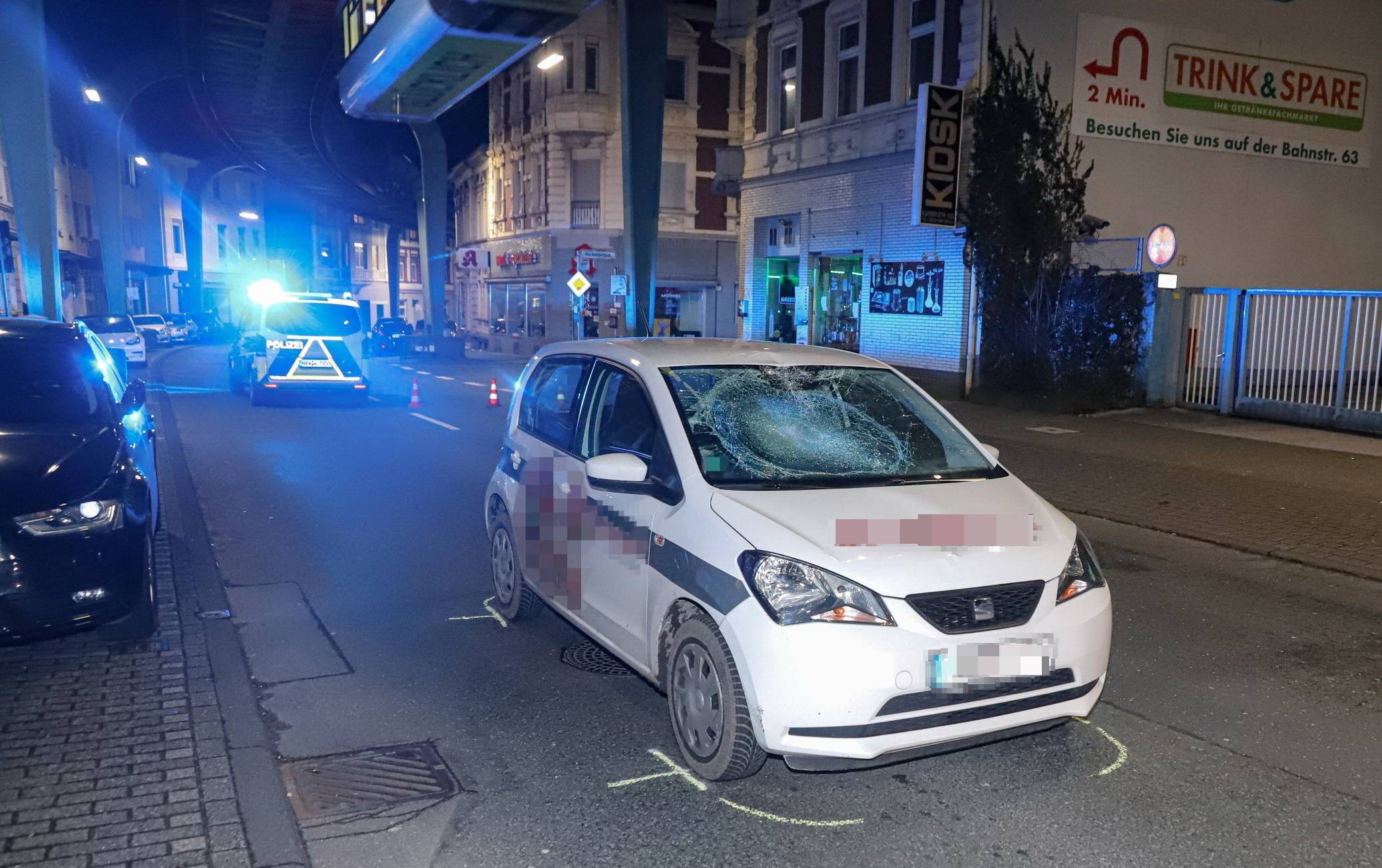 Kaiserstraße: Frau bei Unfall schwer verletzt