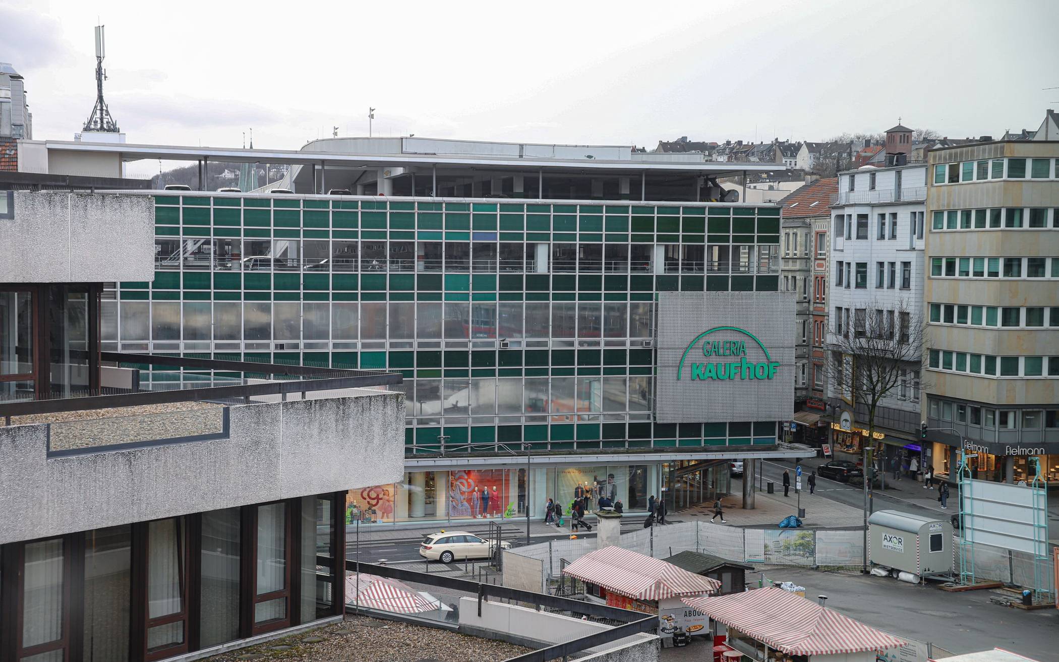  Die Galeria Kaufhof am Elberfelder Neumarkt soll im Januar 2024 schließen. 