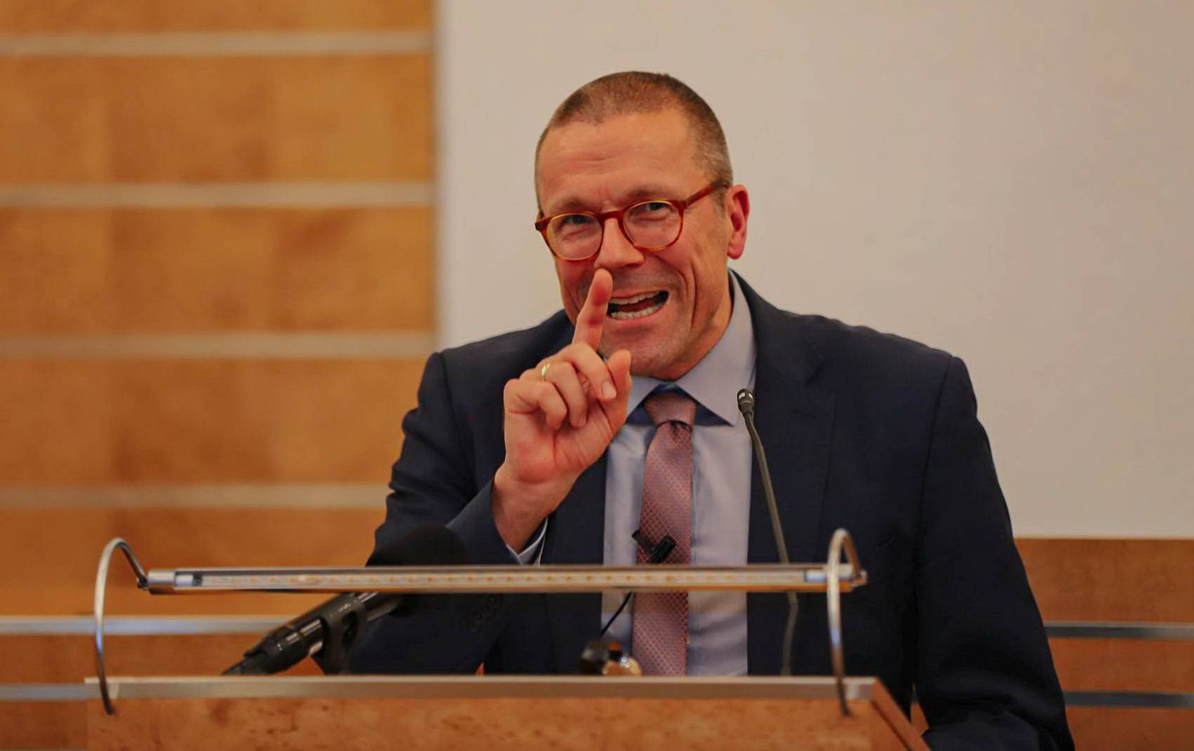 Schneidewind: „Schon heute spielt die Digitalisierung eine immer stärkere Rolle in allen kommunalen Aufgaben und in der Stadtentwicklung.“