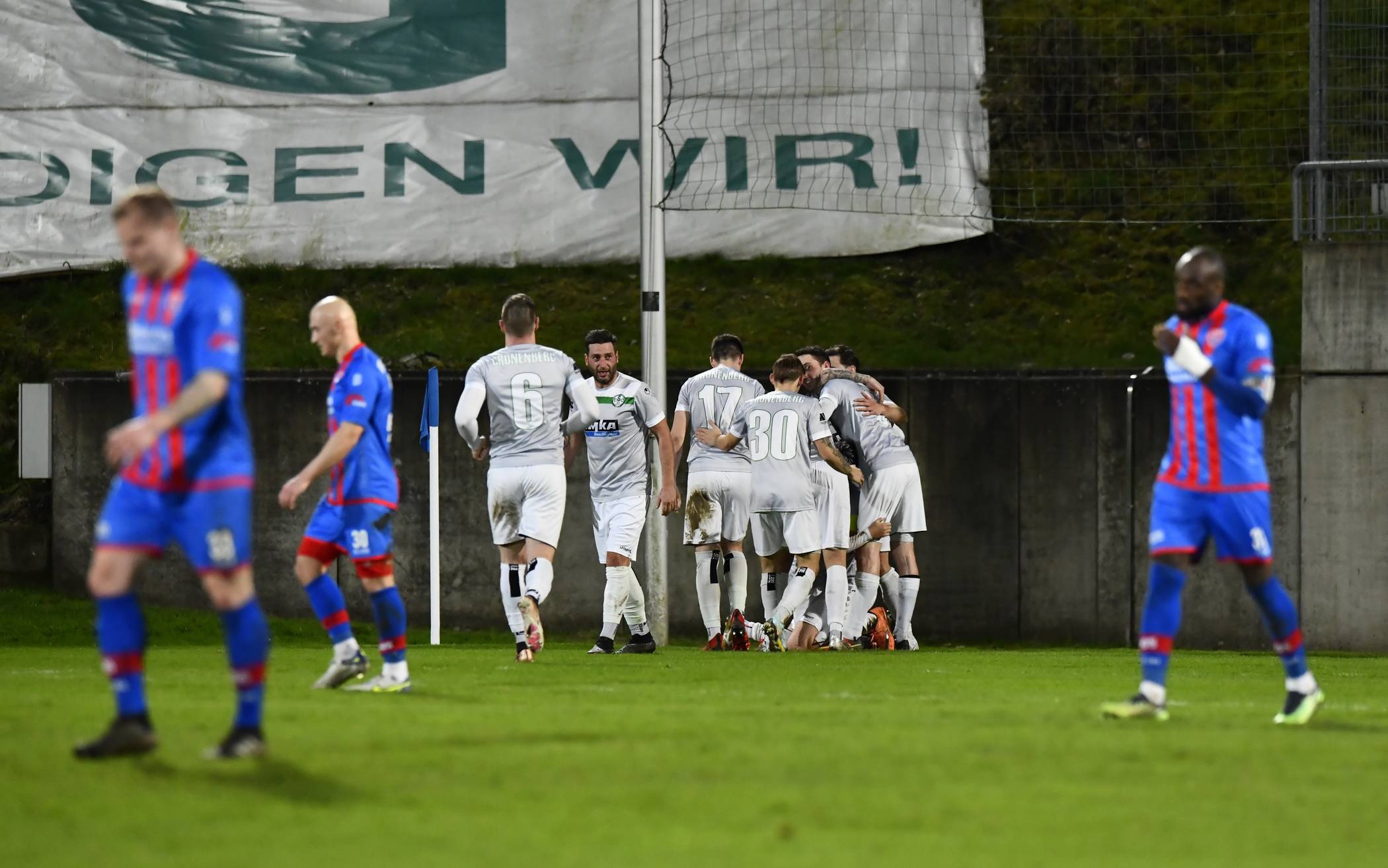  Nach dem 3:2-Sieg im Stadion gegen Uerdingen will Cronenberg nun an der heimischen Haupstraße gegen Hamborn nachlegen. 
