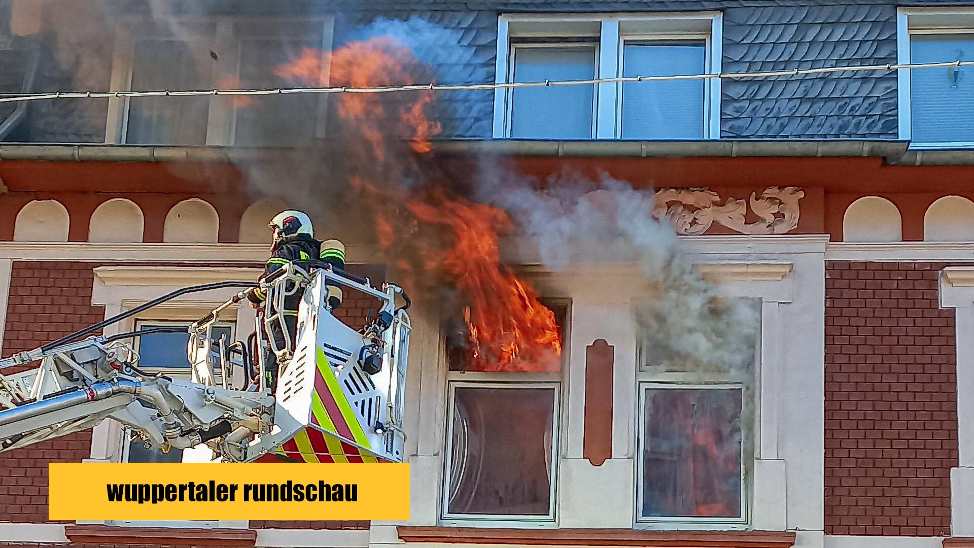 Video vom Feuerwehr-Großeinsatz am Hesselnberg