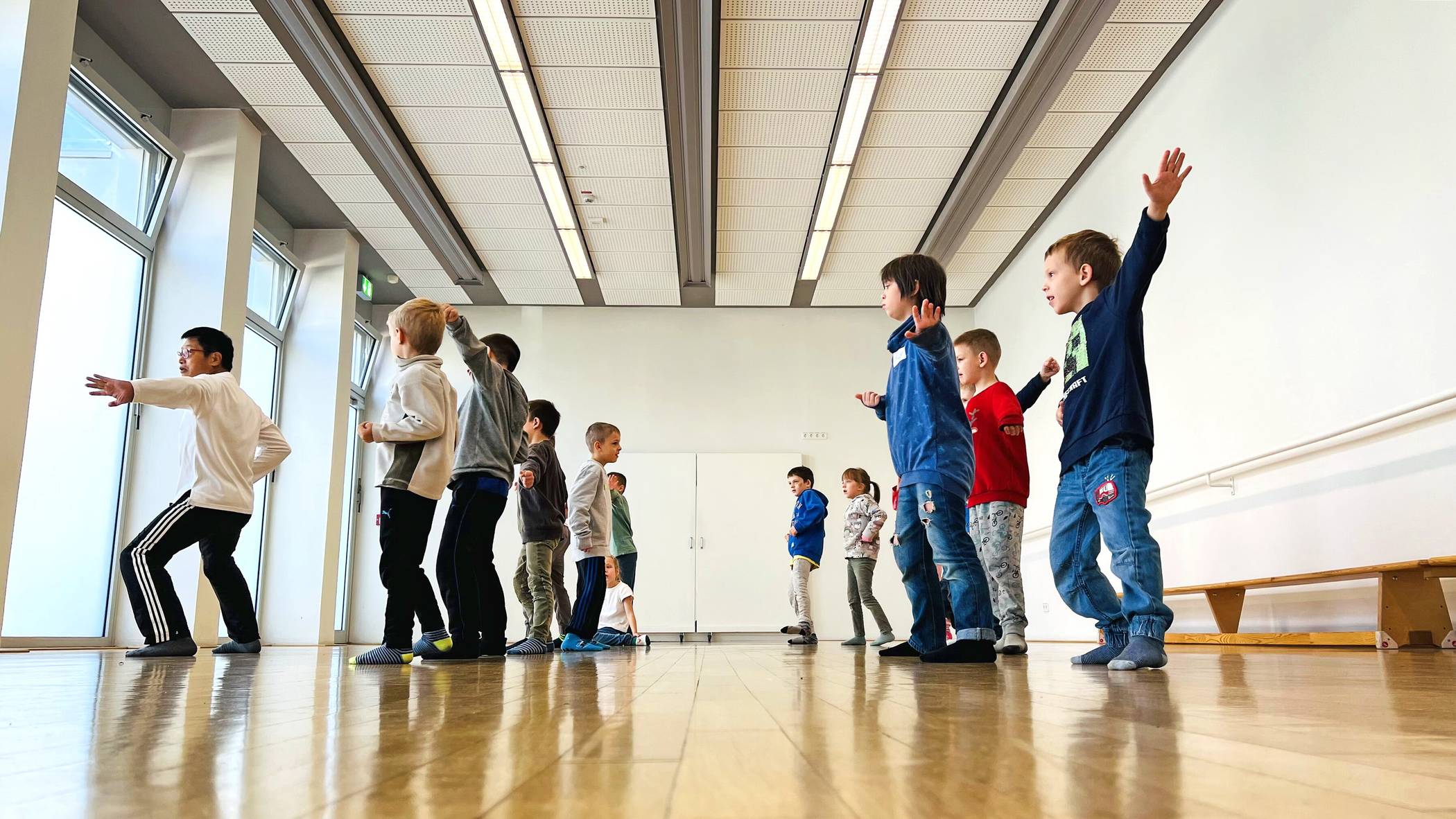 Kinder und Jugendliche sollen wieder in Bewegung kommen (Symbolbild).