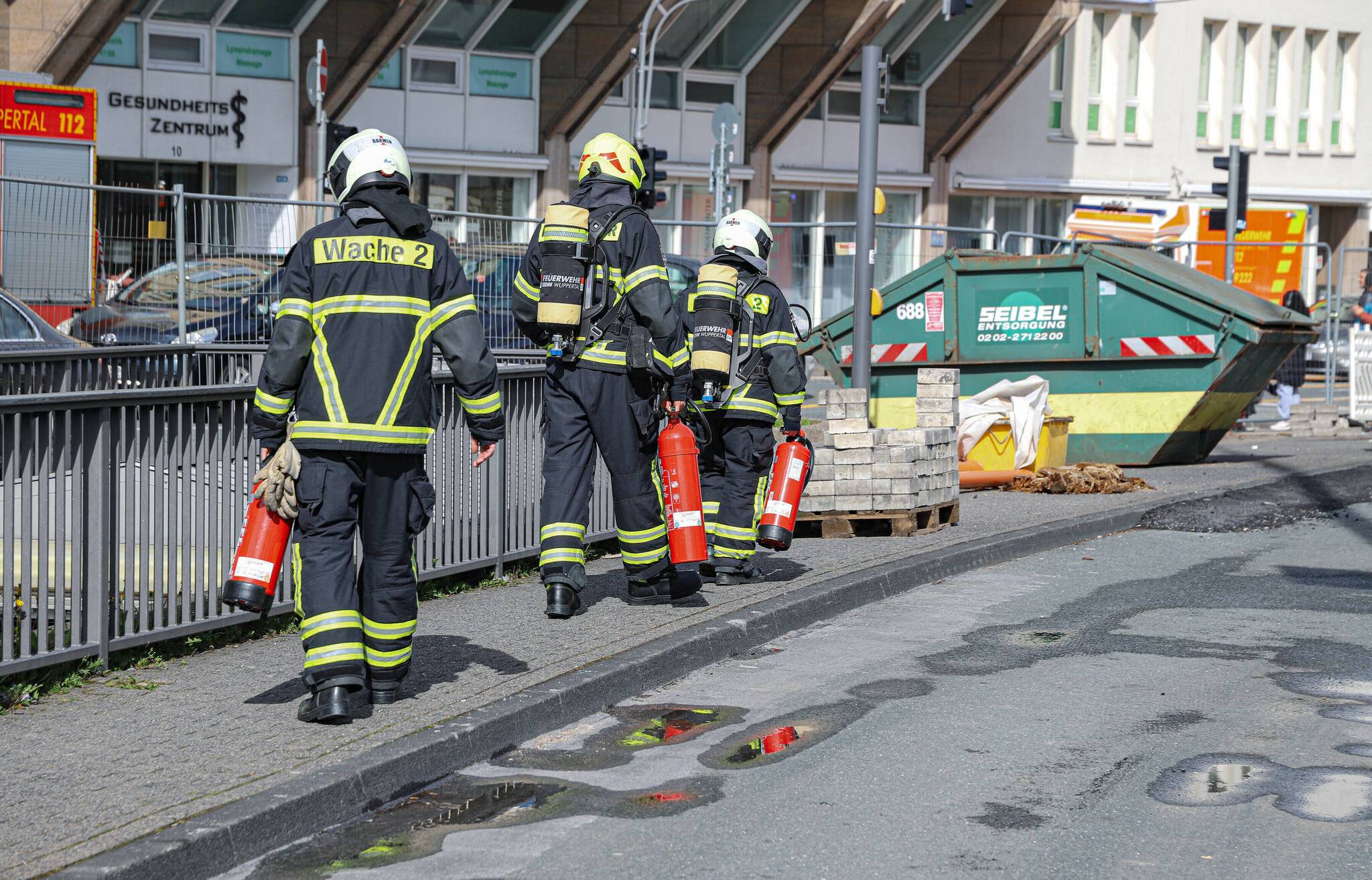 Feuerwehr-Einsatz in ehemaliger Unterführung​ in Wuppertal
