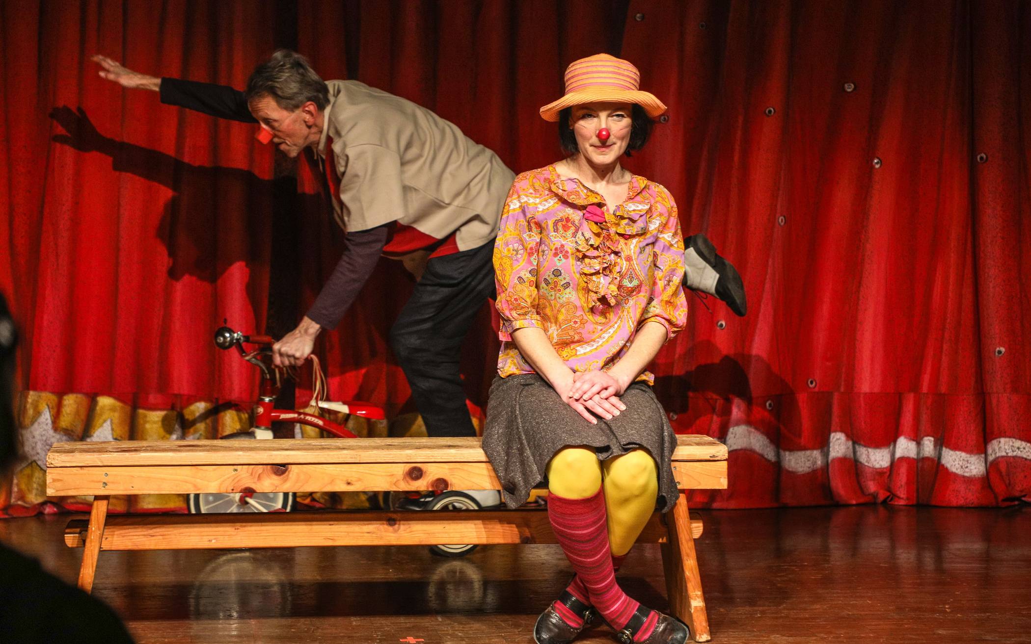  Die Clowns Bonnie (Astrid Avermann) und Ciccio (Michael Werner). 