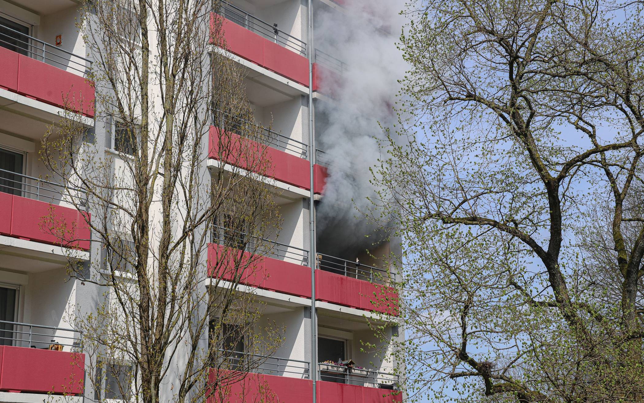 Betreutes Wohnen: Hochhaus nach Brand evakuiert