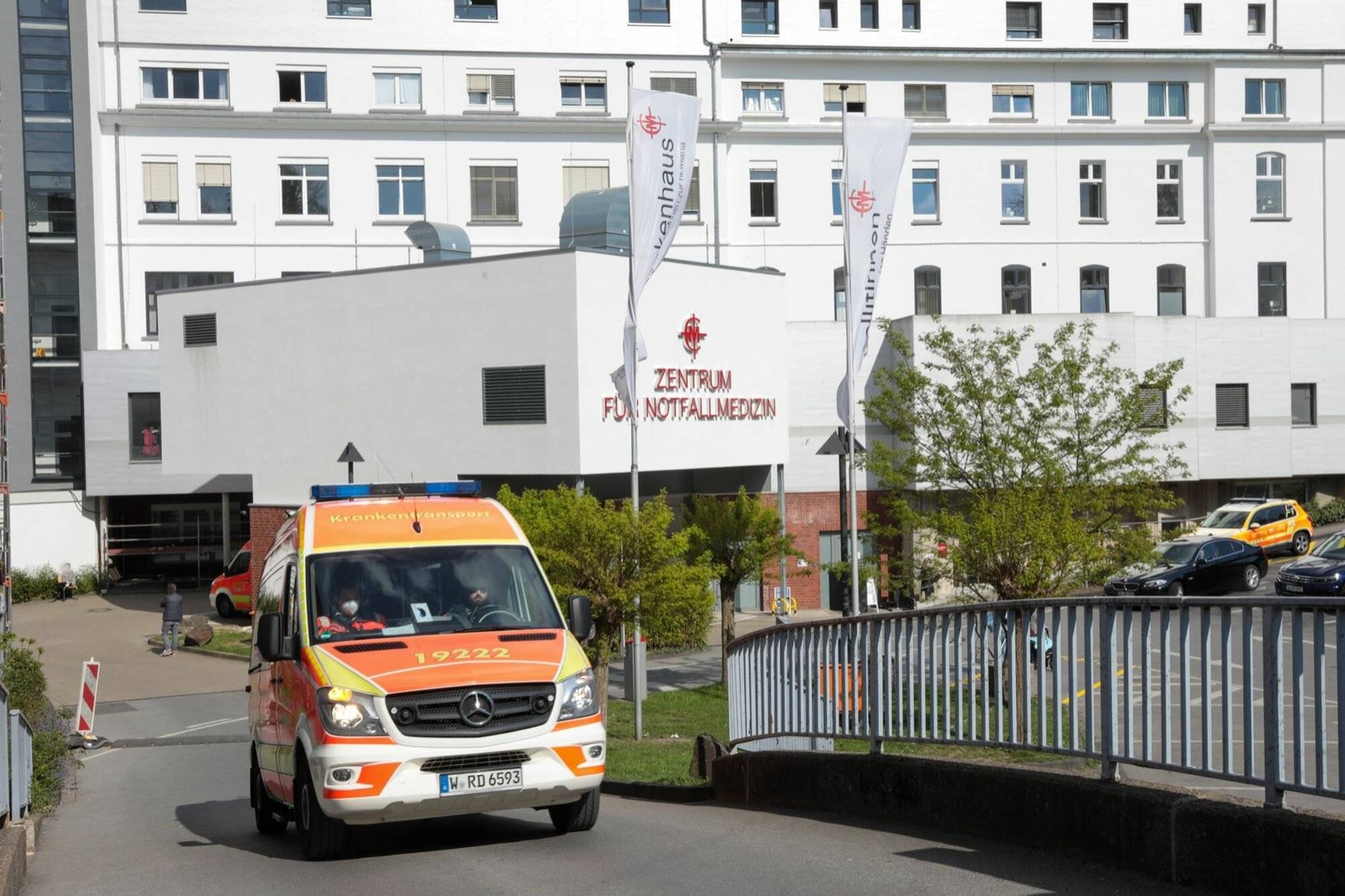  Das Petrus-Krankenhaus in Barmen. 