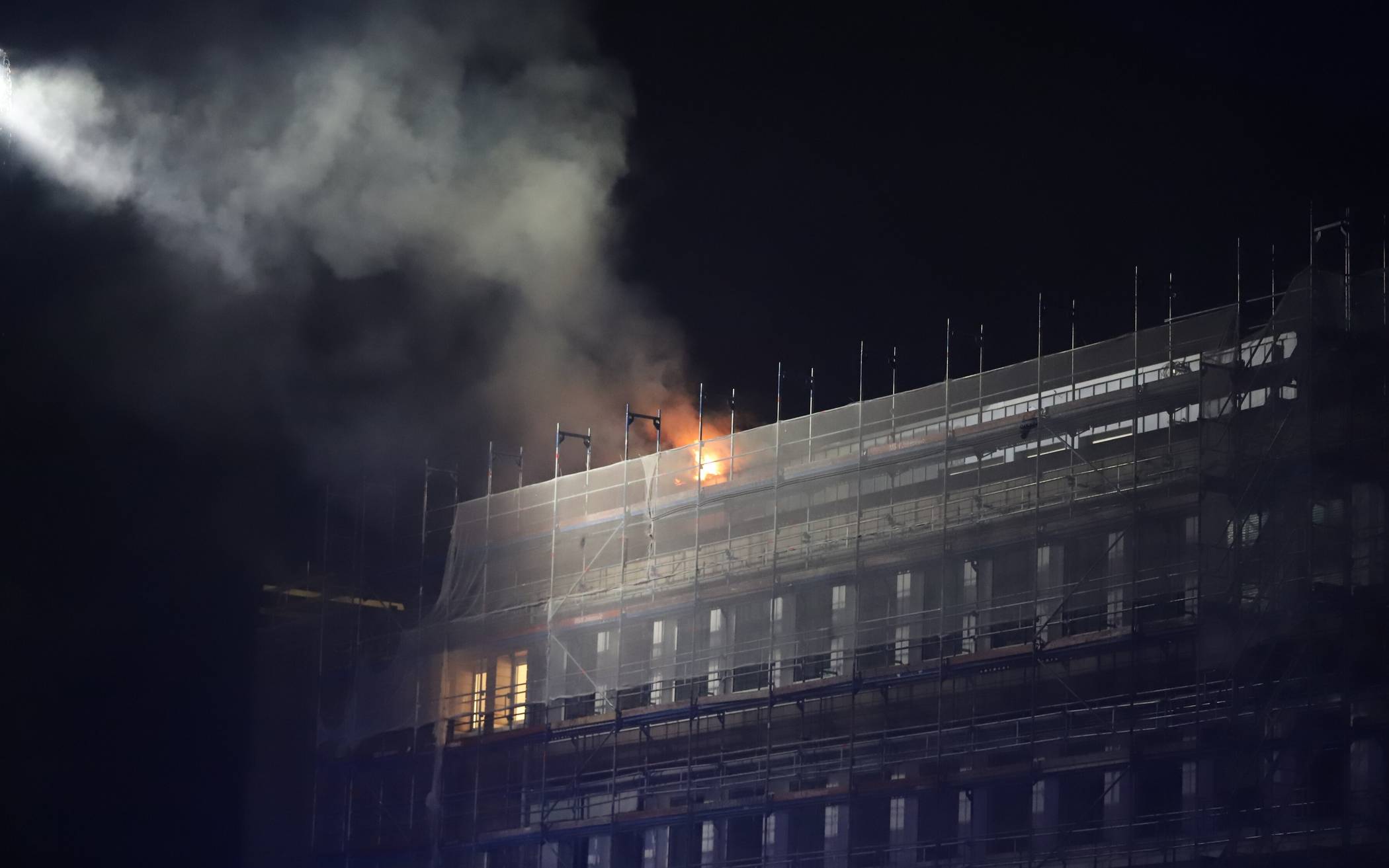 Brand im Dach eines Uni-Gebäudes am Haspel