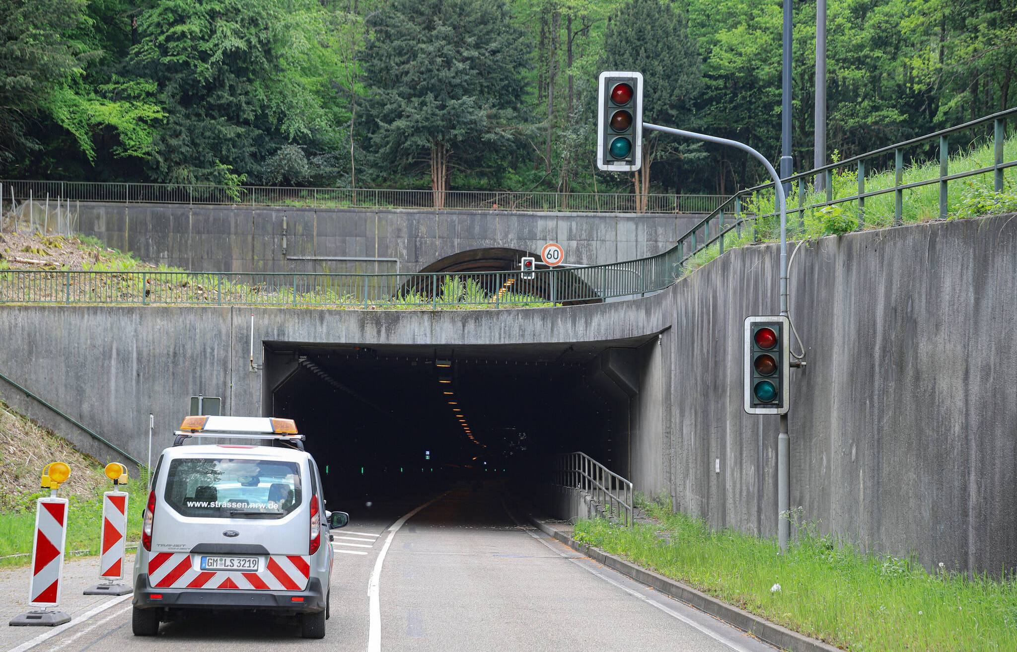 Neben A46 auch Kiesbergtunnel in eine Richtung gesperrt