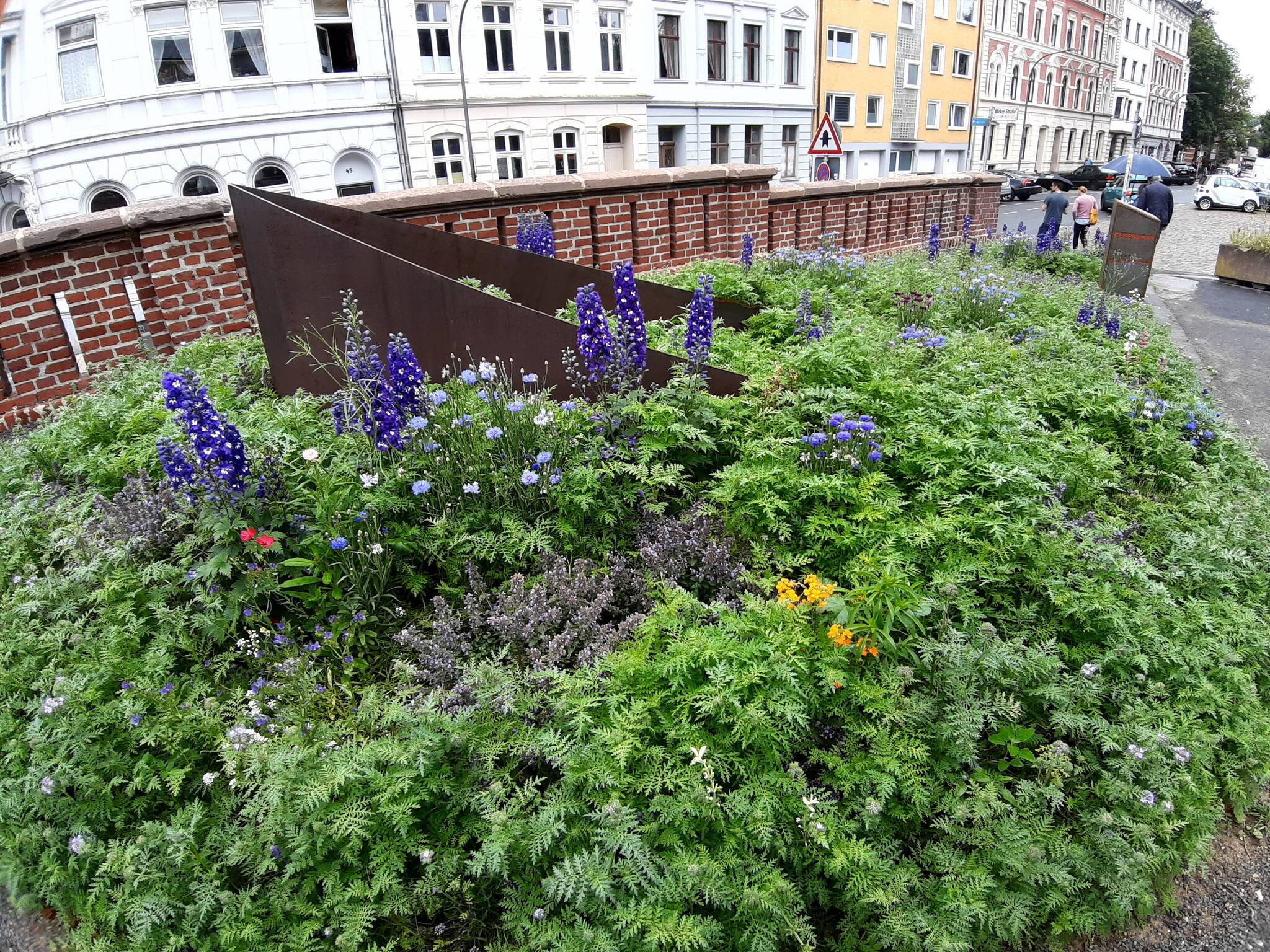 Das „Seebrücke“-Mahnmal an der Mirker Straße für ertrunkene Flüchtlinge.