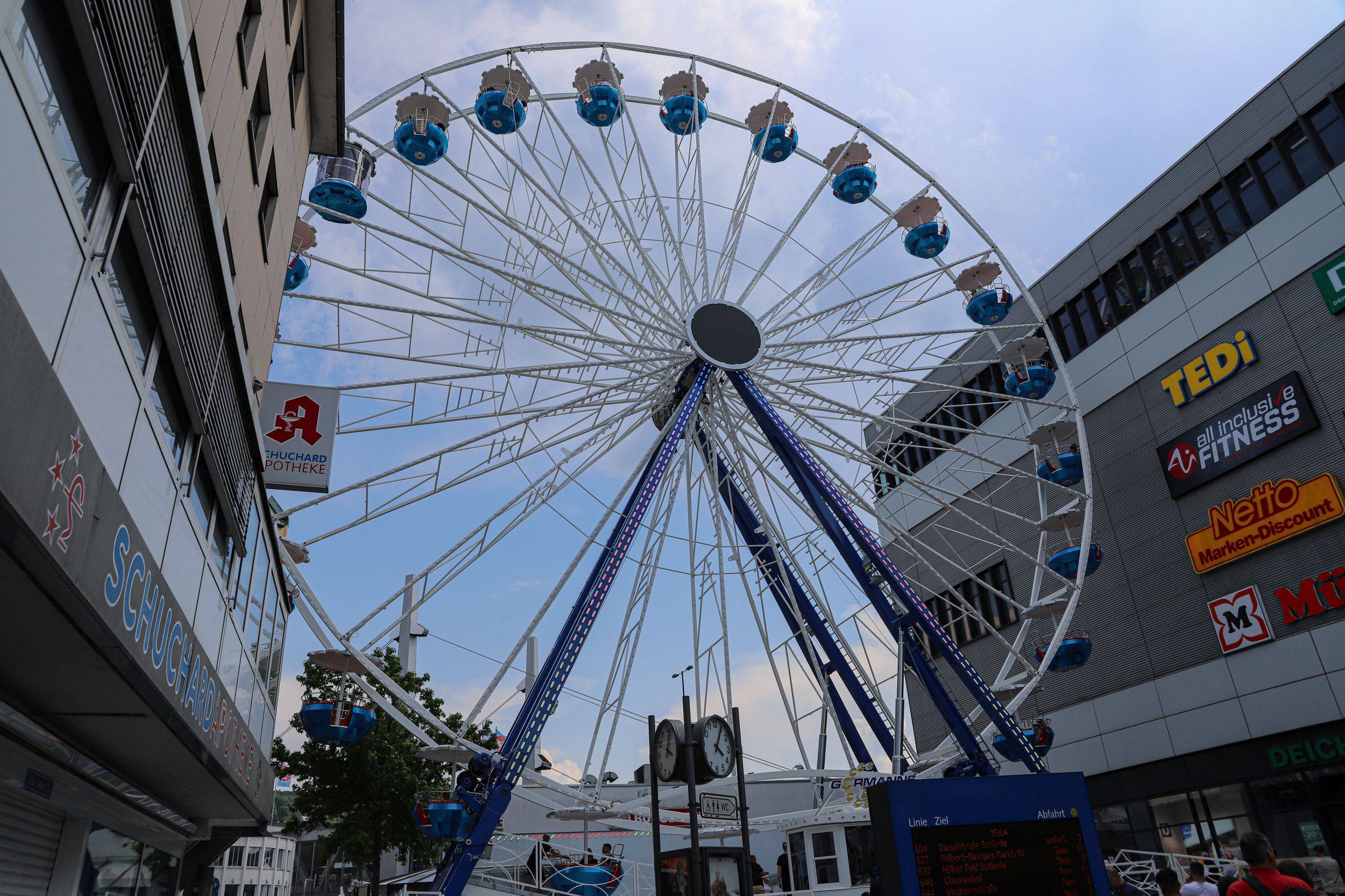 Bilder Von Fielmann - Ihr Optiker & Hörakustiker Barmen Impressionen von „Barmen geht live!“ 2023 in Wuppertal