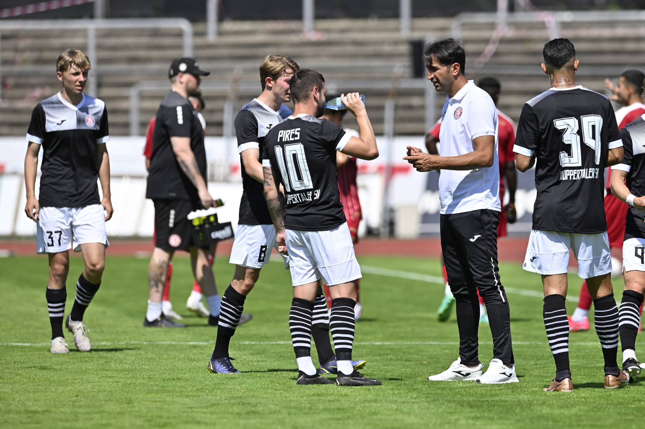 WSV-Trainer Hüzeyfe Dogan steht mit seinem Team vor dem zweiten Testspiel.