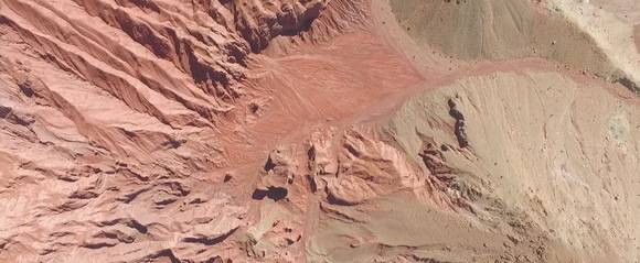 Ein Wüsten-Luftbild von Victor van Keuren.