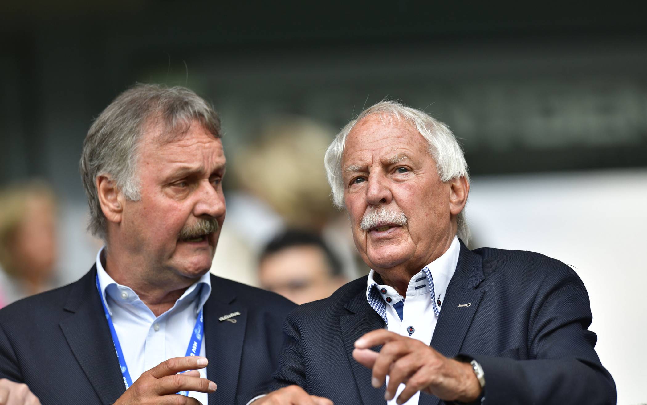 WSV-Hauptgeldgeber Friedhelm Runge (re.,), hier mit