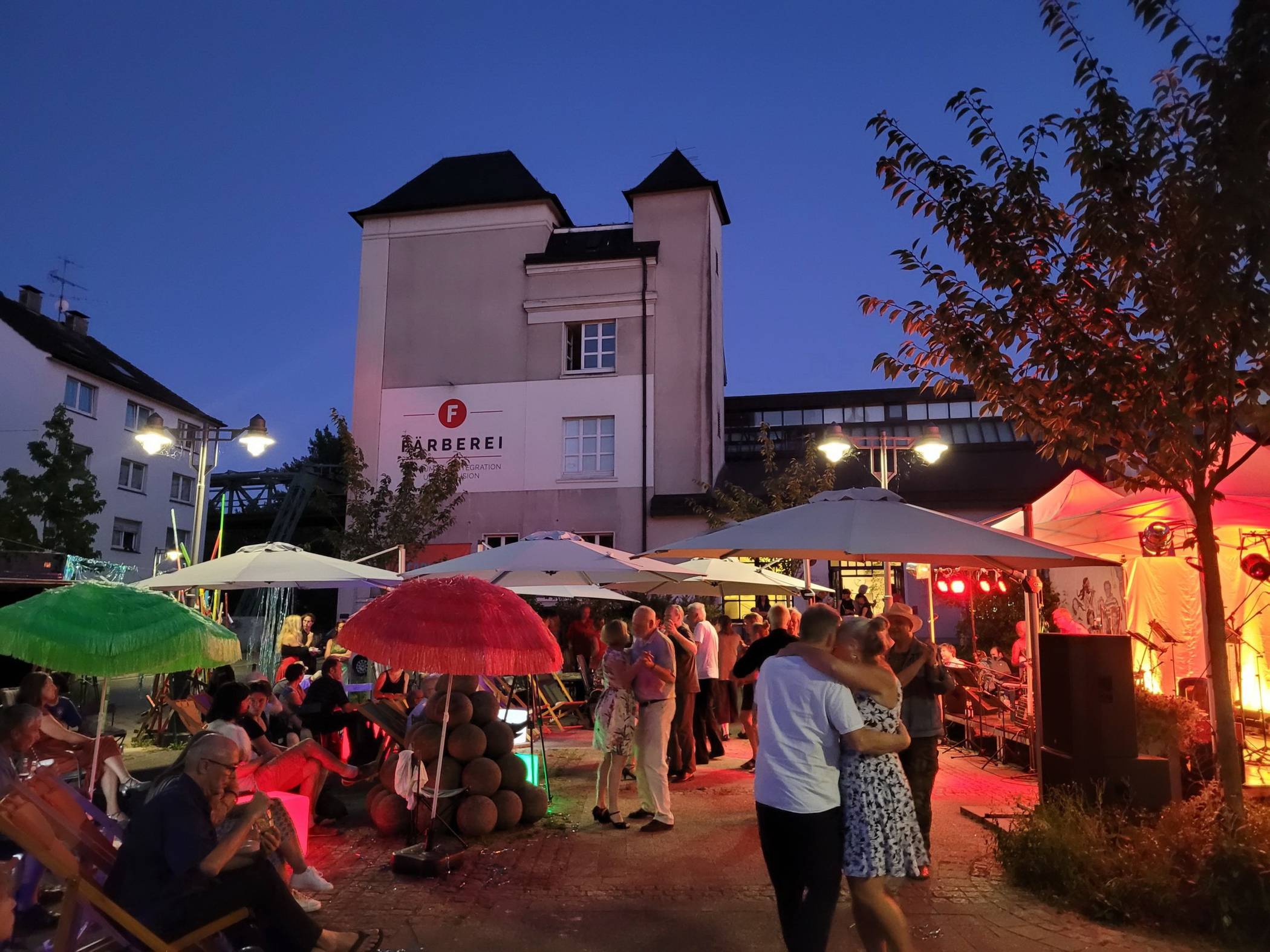 Der Vorplatz der „Färberei“ in Oberbarmen.