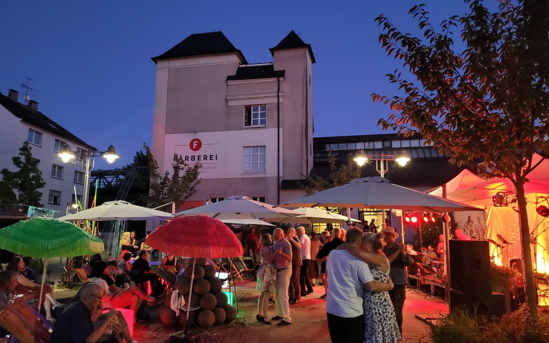 Der Vorplatz der „Färberei“ in Oberbarmen.