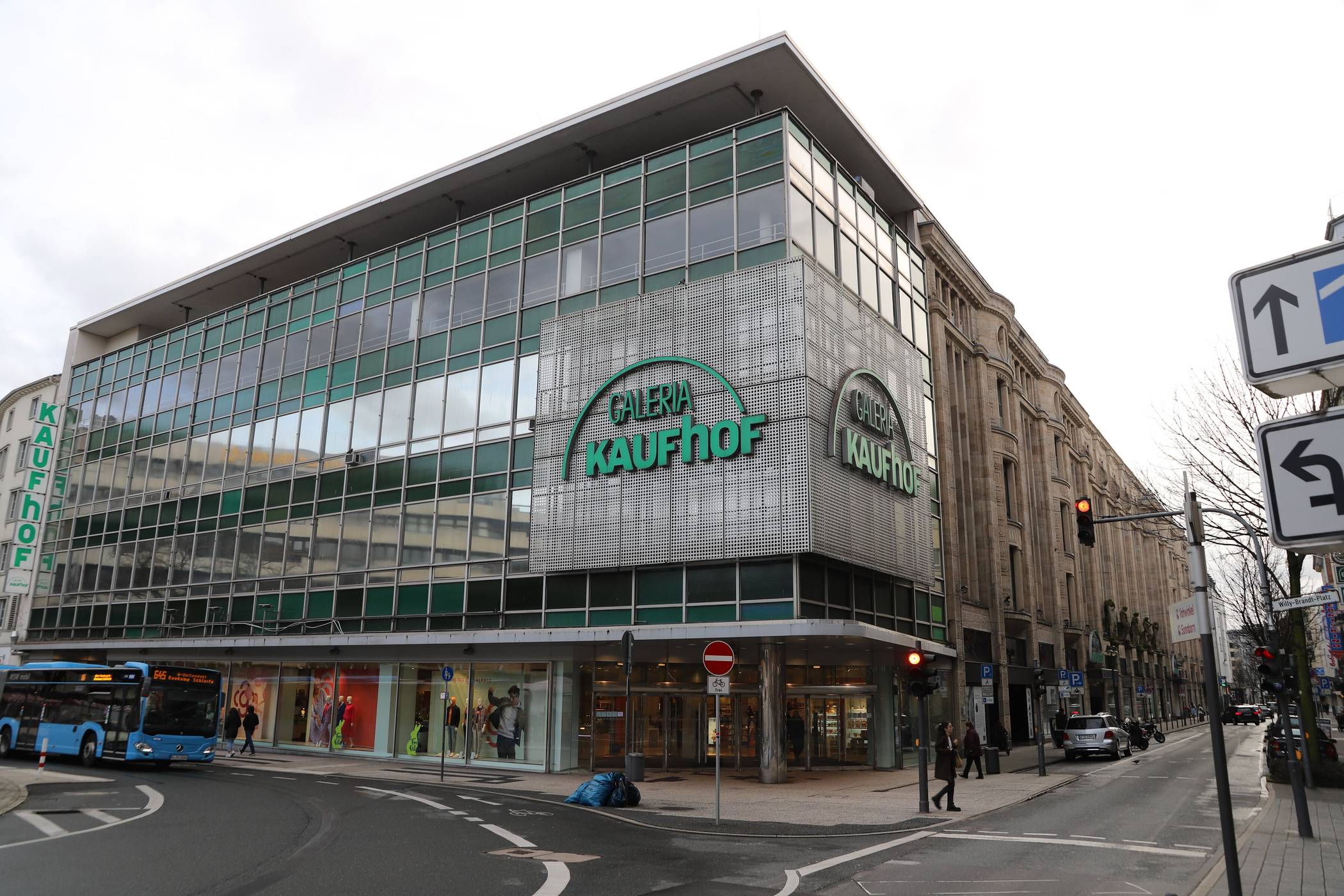 Der Kaufhof an der Neumarktstraße.