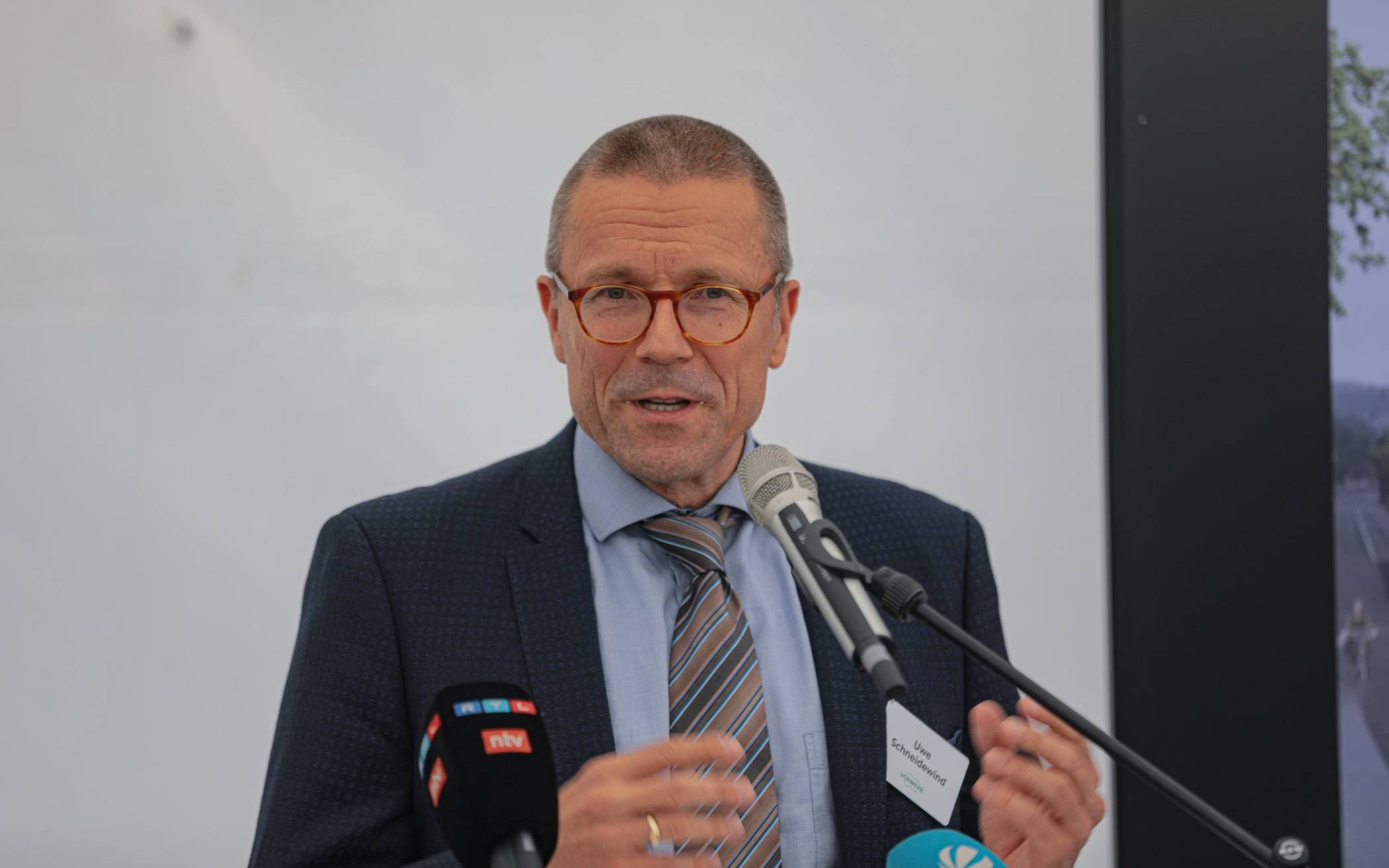 OB Uwe Schneidewind.