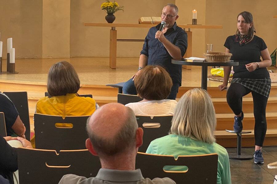  Klaus Krampitz erklärte die Arbeitsweise. 