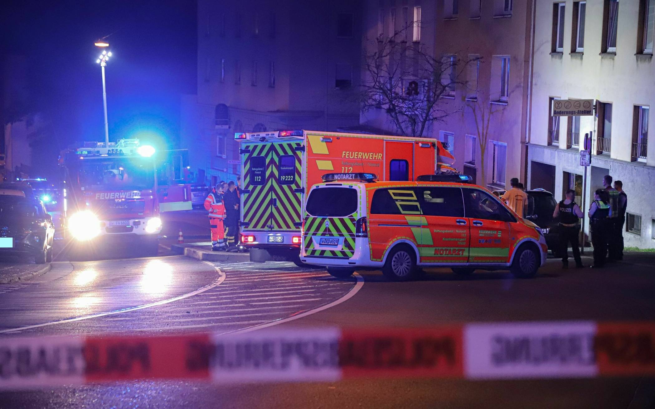 Pedelec-Fahrer stirbt auf der Cronenberger Straße