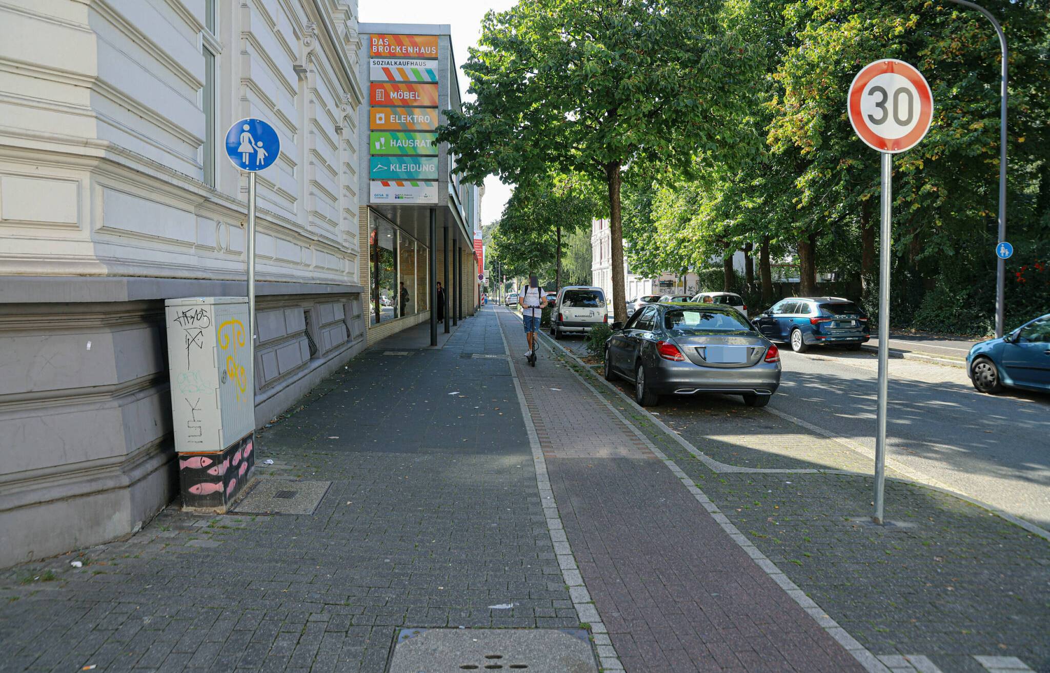 Hünefeldstraße: „Sollten einen Gang zurückschalten“