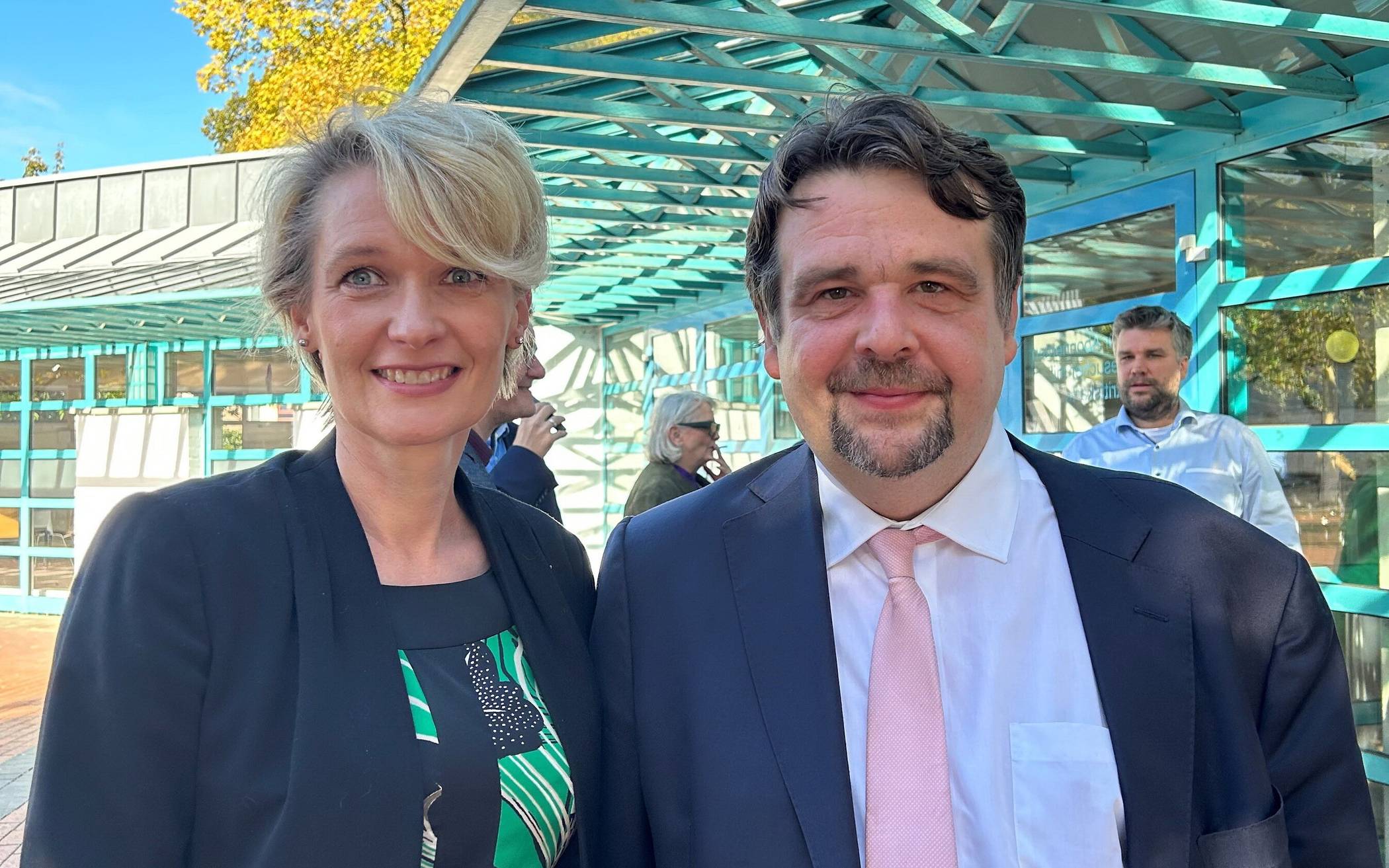 Anja Vesper und Dennis Radtke.