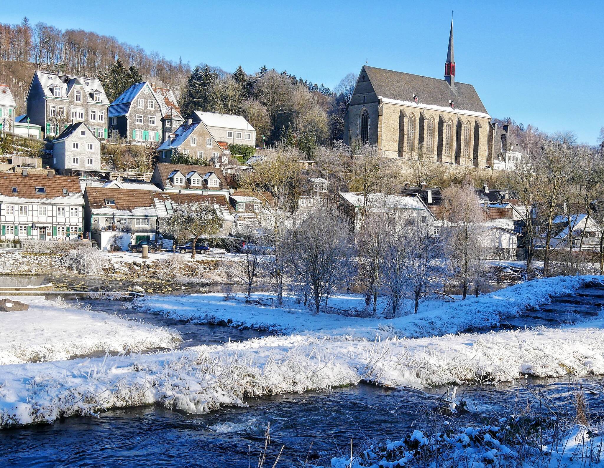  Häuser im winterlichen Beyenburg (Archivbild). 