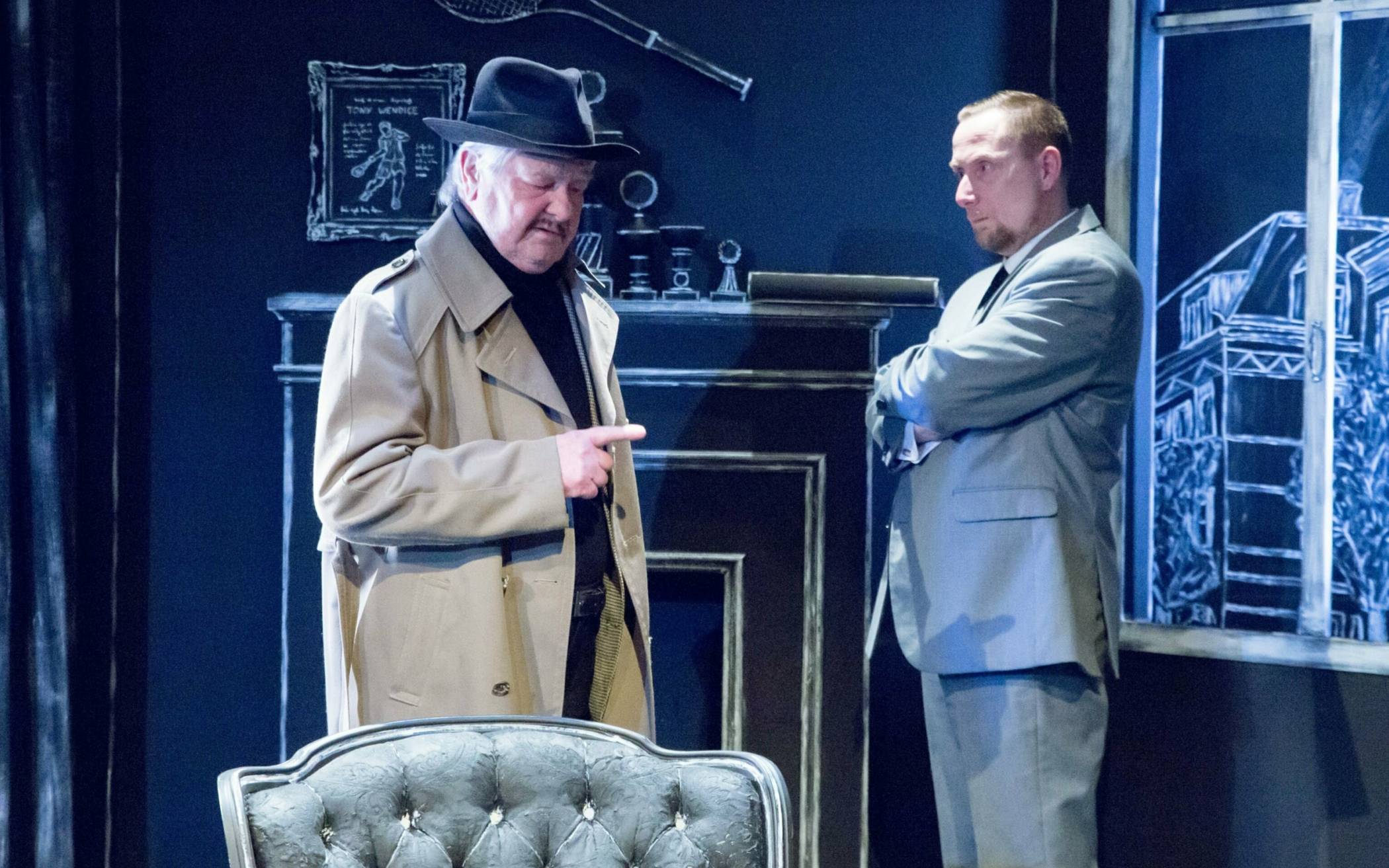 Die Rolle des Lesgate in „Bei Anruf Mord“ war der letzte große Auftritt von Hansotto Rademacher (links) im Theater in Cronenberg.  