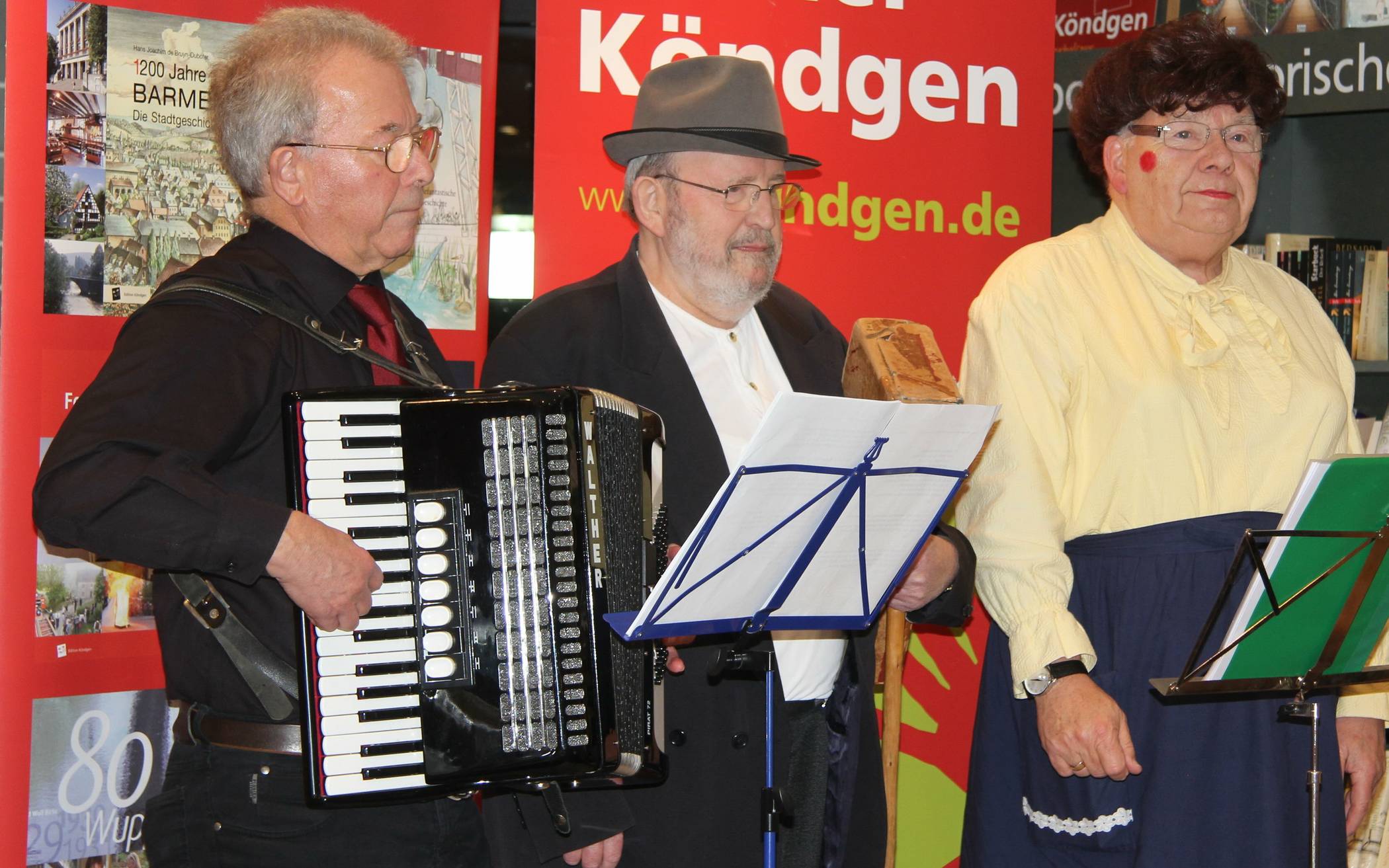  Die letzten „Wuppertaler Originale“: Klaus Prietz, der jetzt verstorbene Richard Grüneberg (Mitte) und Klaus Schulte (rechts), der bereits seit 2020 nicht mehr lebt.  