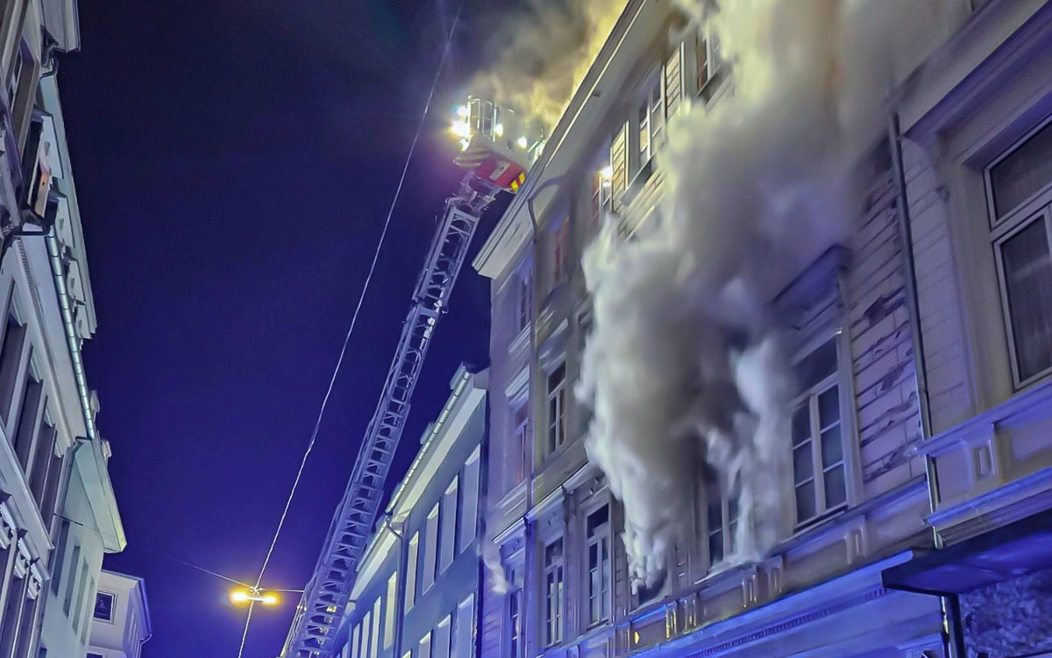 Marienstraße: Gebäude nach Brand unbewohnbar