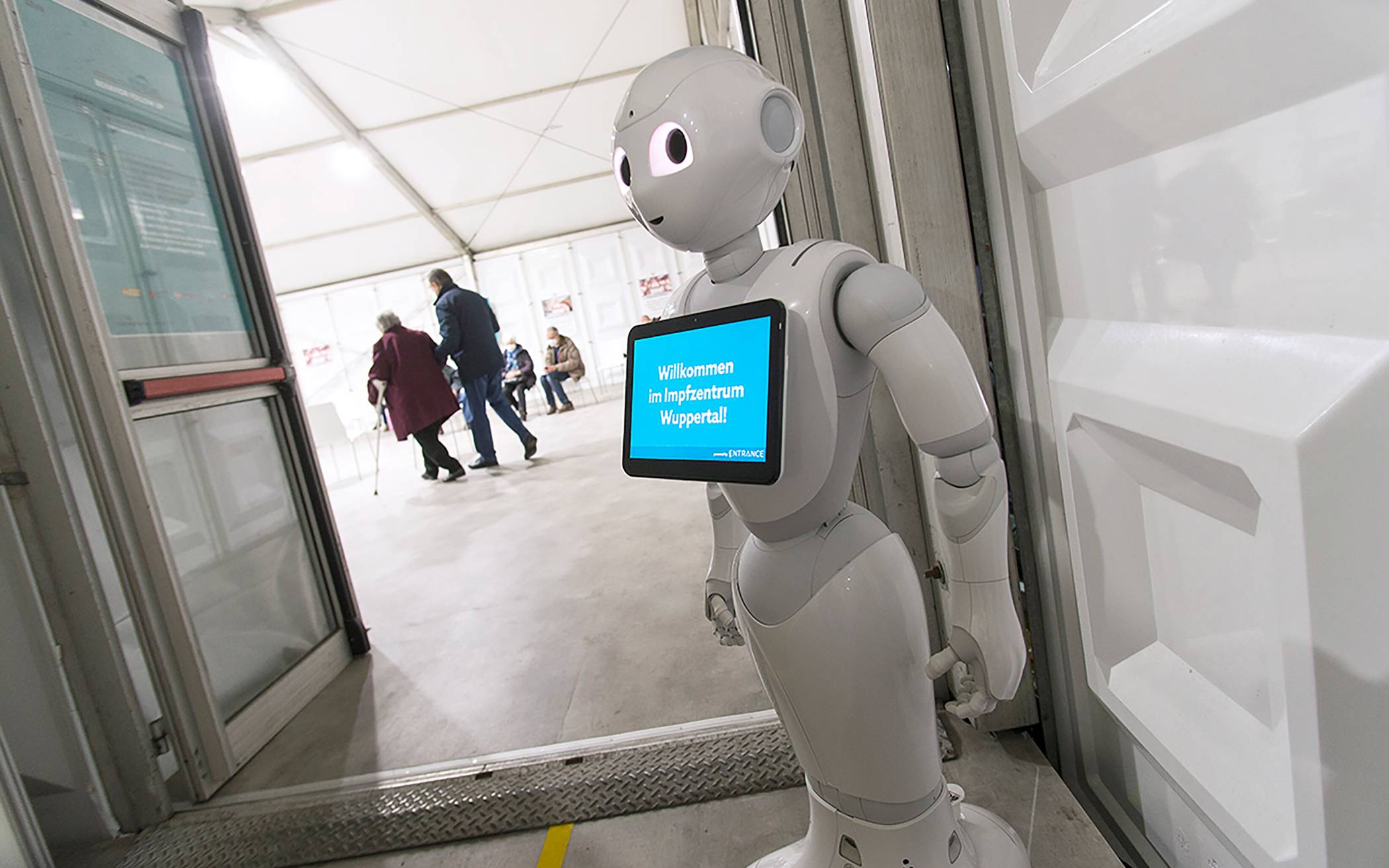 Roboter „Pepper“ begrüßte die Besucherinnen und