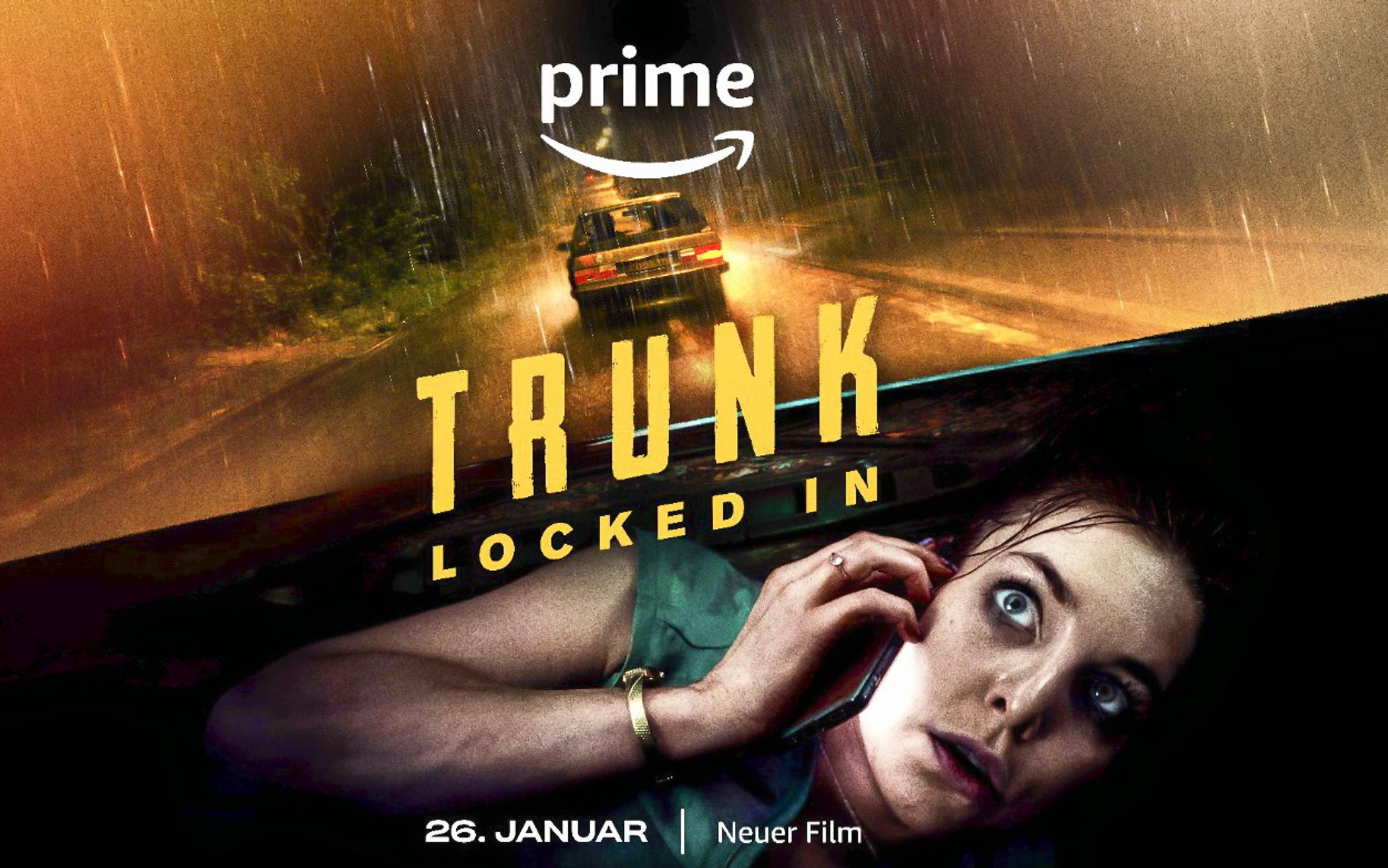  In „Trunk – Locked in“ erwacht Hauptdarstellerin Sina Martens eingesperrt in einem Kofferraum (= englisch: trunk). Warum sie sich dort befindet, weiß sie nicht ...  