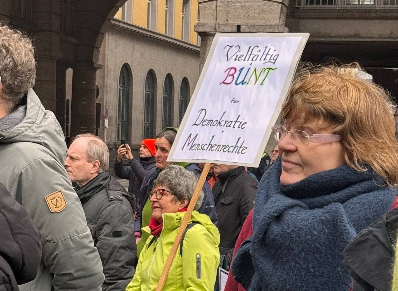Demo „Wuppertal stellt sich quer!"