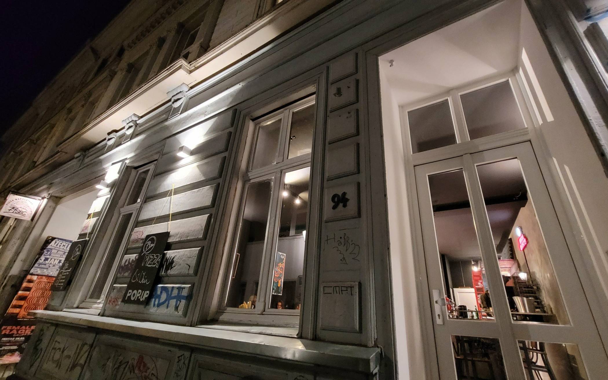 In der Luisenstraße kann man die „79 sec“-Pizza jetzt auch im Pop-up-Restaurant gleich nebenan genießen.
