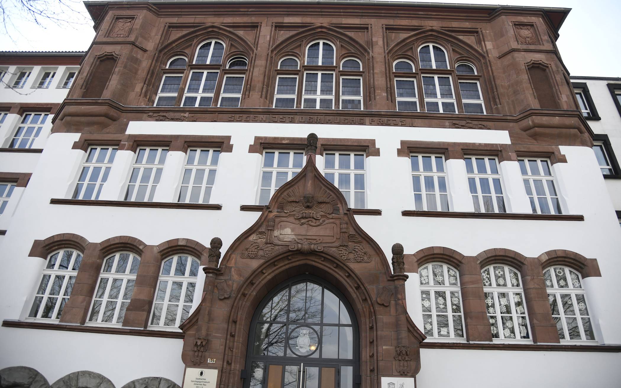 Das Johannes-Rau-Gymnasium an der Siegesstraße.