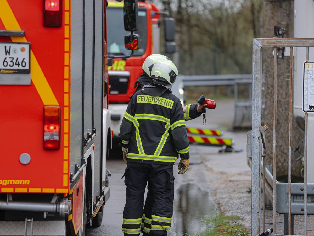 Feuerwehr-Einsatz am Härteofen
